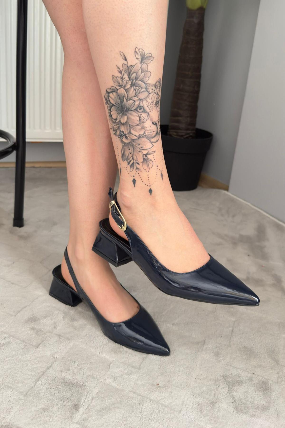 Preshley  Kadın Sole Lacivert Rugan Kısa Topuklu Arkası Acık Ayakkabı - Görsel 2