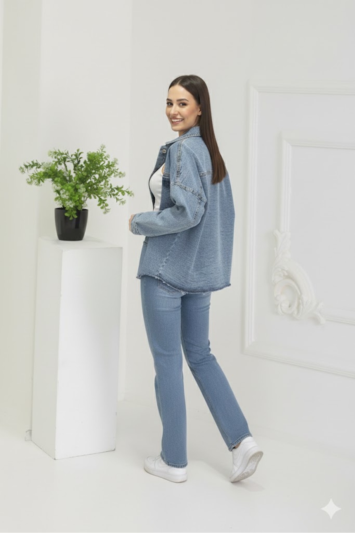 ÇEÇİM  Kadın Cep Detaylı Etek Ucu Püsküllü Ceket ZYN-58863 - Görsel 2