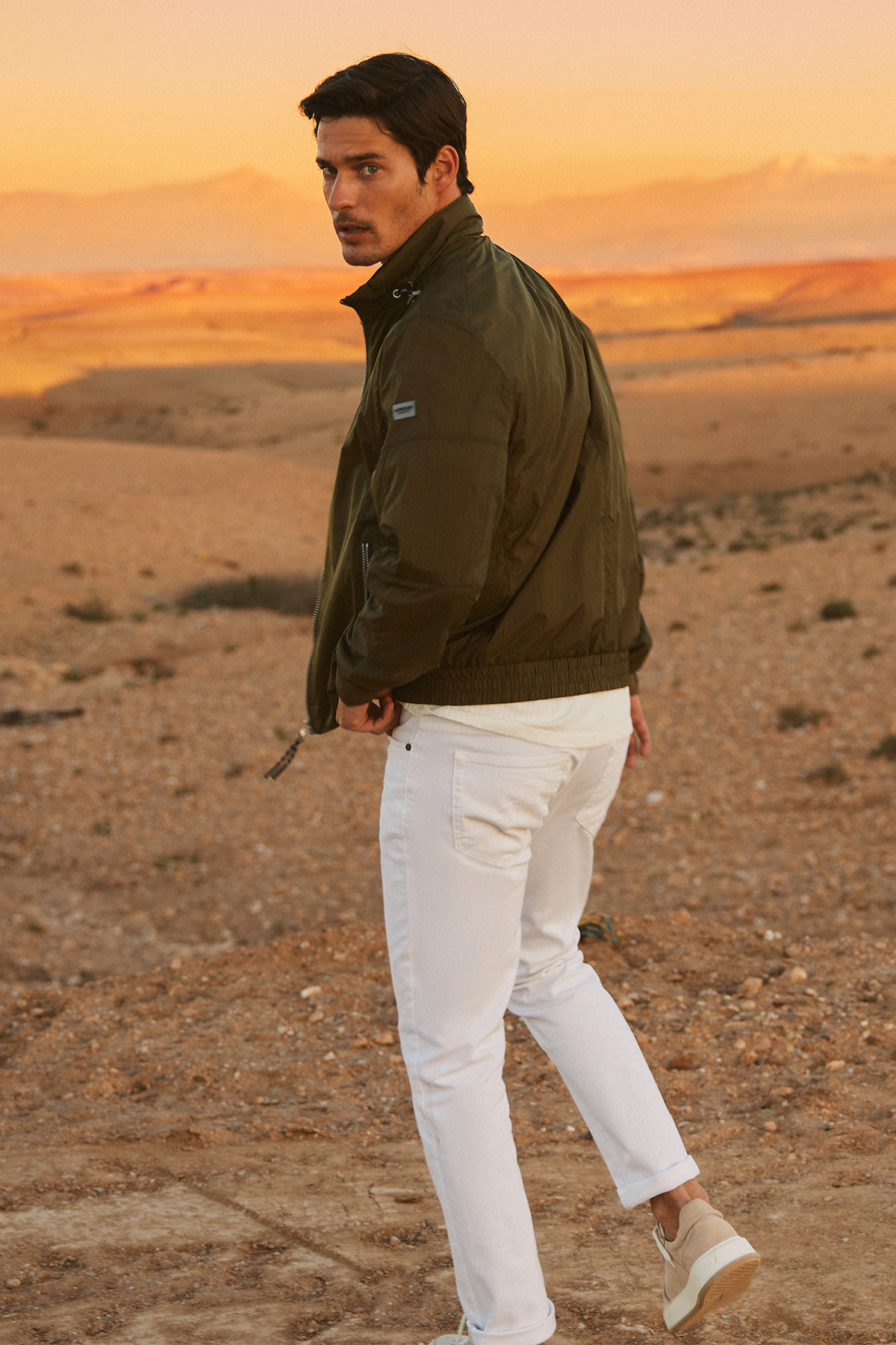 Altınyıldız Classics  Haki Standart Fit Normal Kesim Dik Yaka Mont - Görsel 4