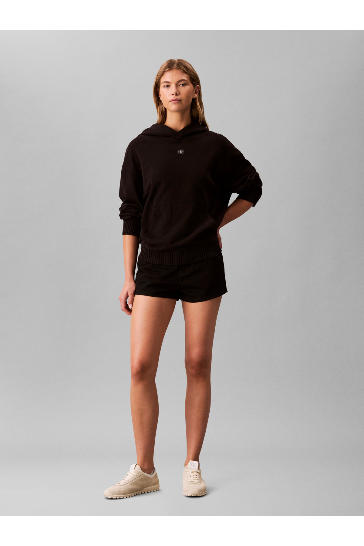 Calvin Klein Kadın Woven Label French Sweatshirt görsel 2
