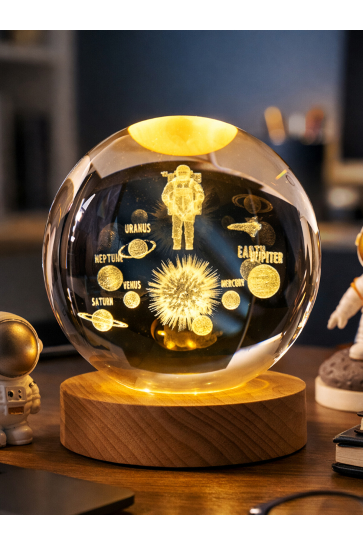 moryconcept Astronot Adam Çoklu Model Ahşap Altlıklı USB LED