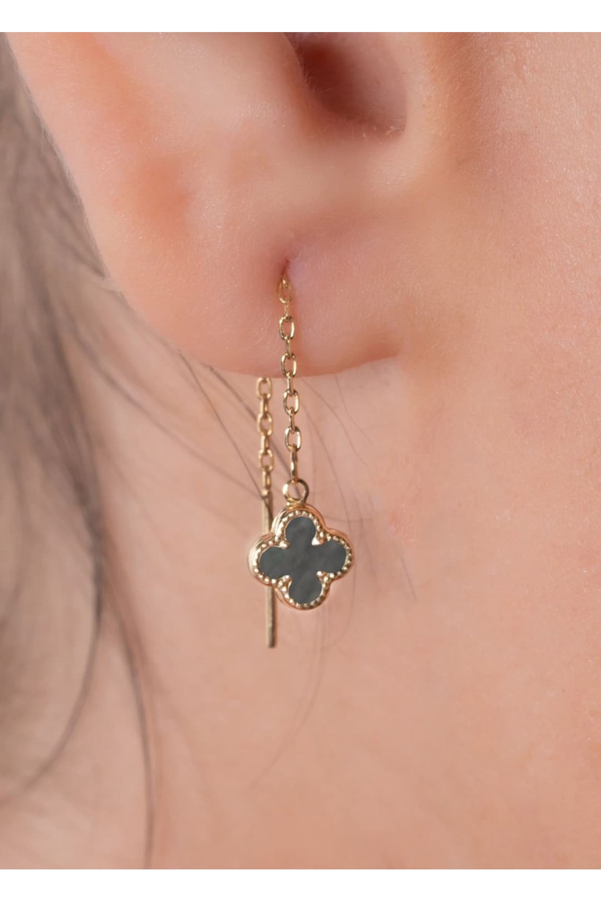 YCL JEWELLERY 8 Ayar Altın Gri Sallantılı Yonca Küpe