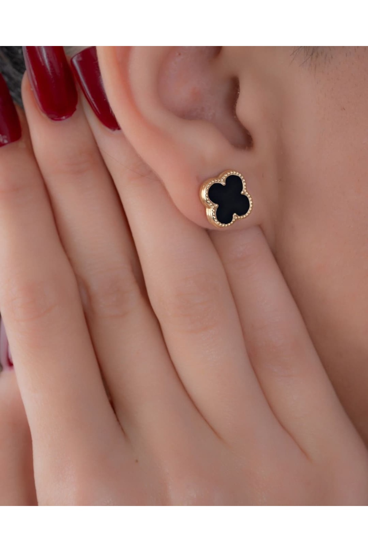 YCL JEWELLERY 8 Ayar Altın Siyah Yonca Pimli Küpe 10mm