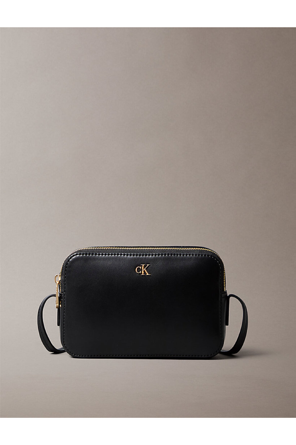 Calvin Klein Czarny damski plecak z zamkiem błyskawicznym