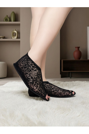 TÜLETTO MODERN VE ŞIK KADIN EV TERLİĞİ