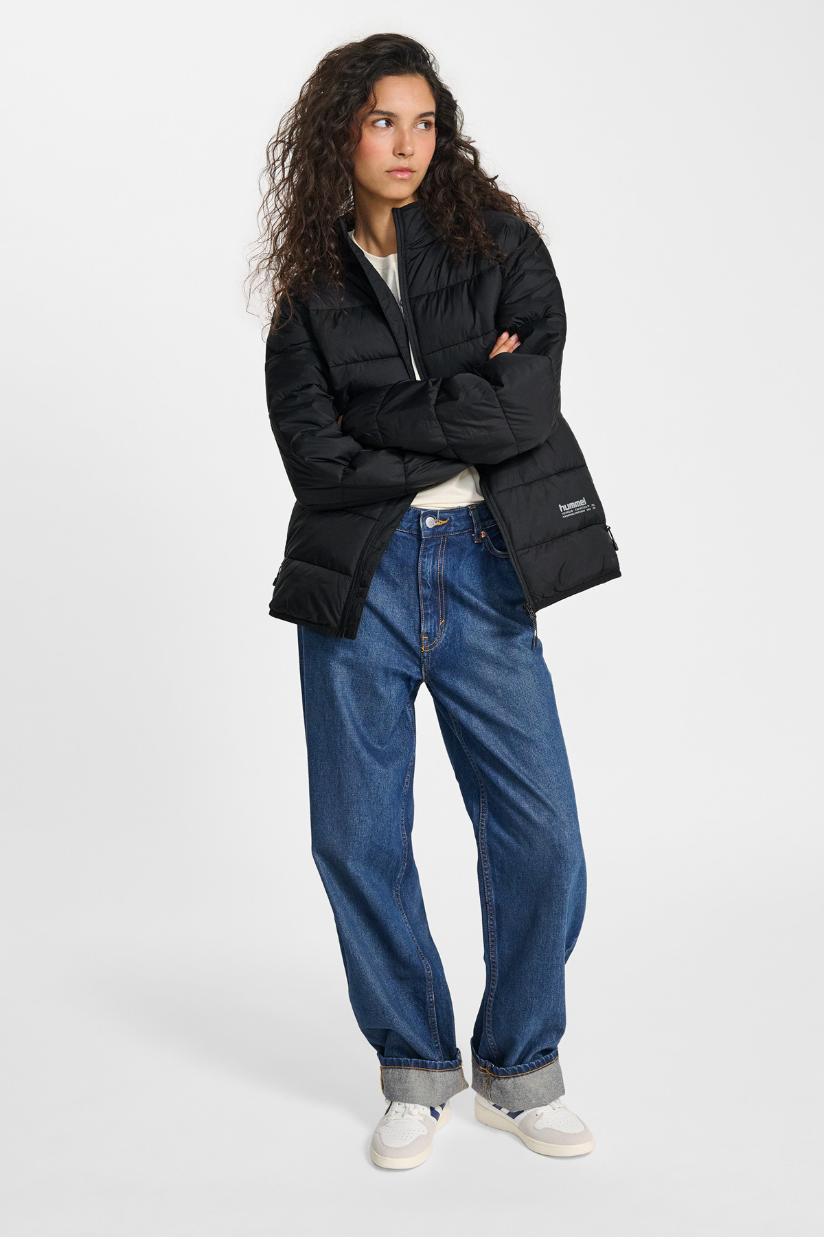 hummel Lightweight Puffer Jacket Unisex Siyah Modern Mont görsel 4
