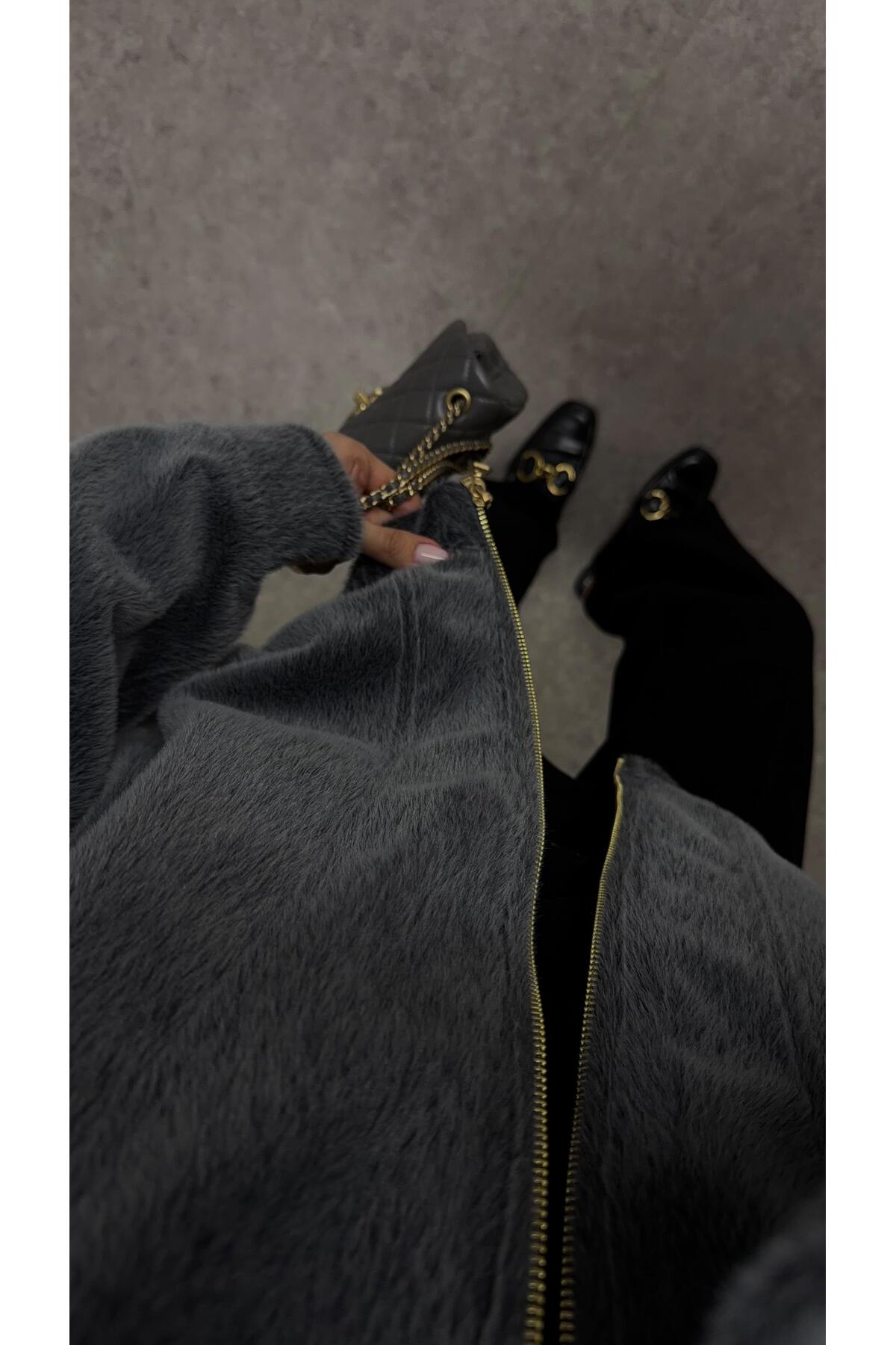 HAZELANNA  Fermuarlı Teddy Gri Bomber Ceket - Görsel 4