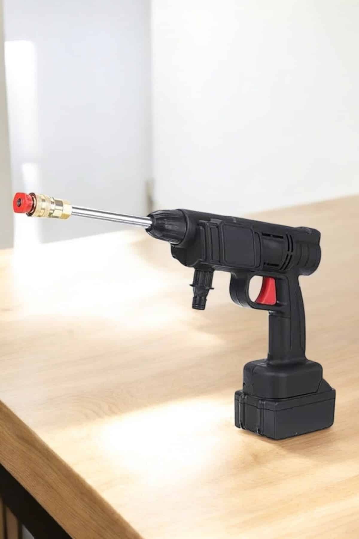 Sepetink Bahçe ve Araba Yıkama Tabancası Su Basınçlı Hazneli Bataryalı Oto Yıkama