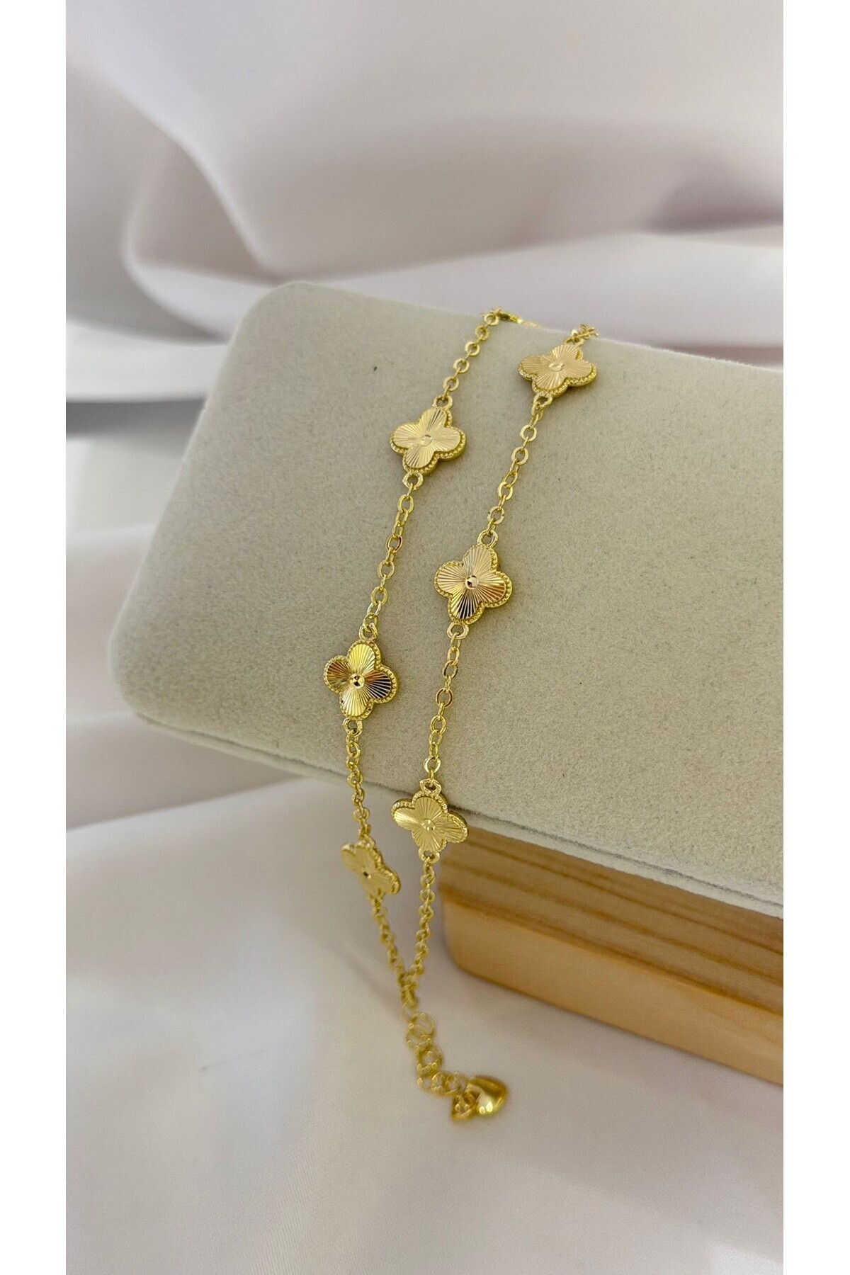 Two Row Detail Clover Bracelet (Steel)
