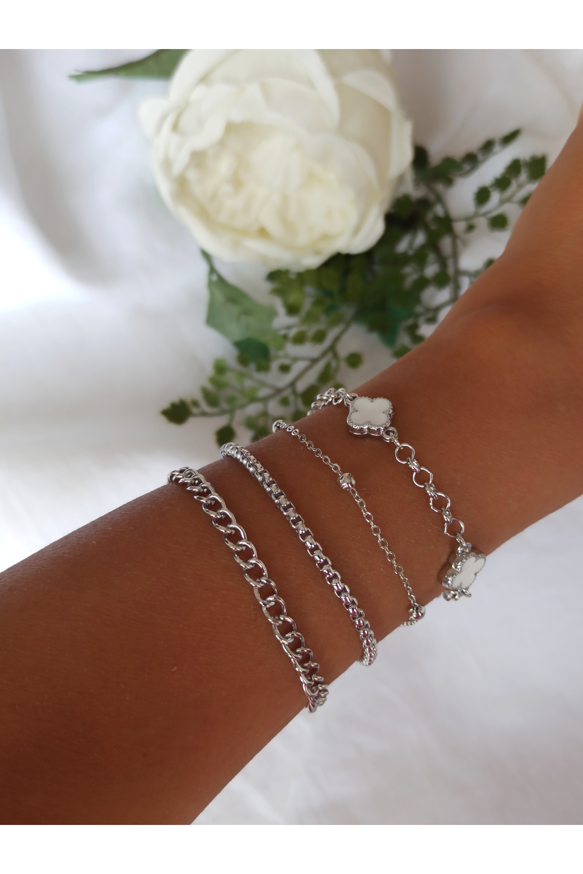 White Flower Bracelet