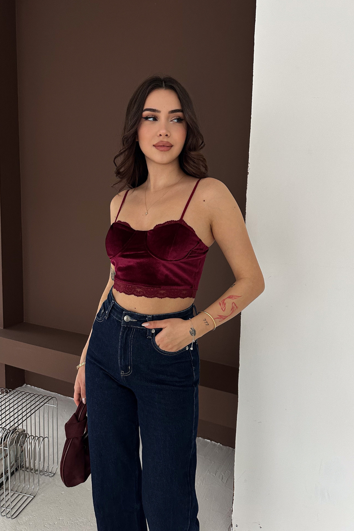 MİROR  Kadın Bordo Kadife Dantel Askılı Crop Bustiyer - Görsel 6