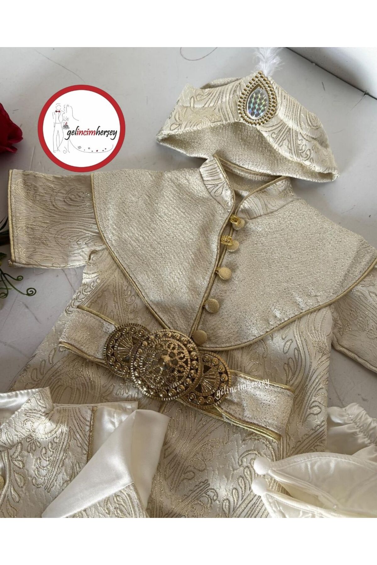 Gelincimherşey 1 Yaş Erkek Bebek Sünnet Takımı Osmanlı Kemer Detaylı Şehzade Konsept Mevlüt Kıyafeti fotoğrafı 3 (önizleme)