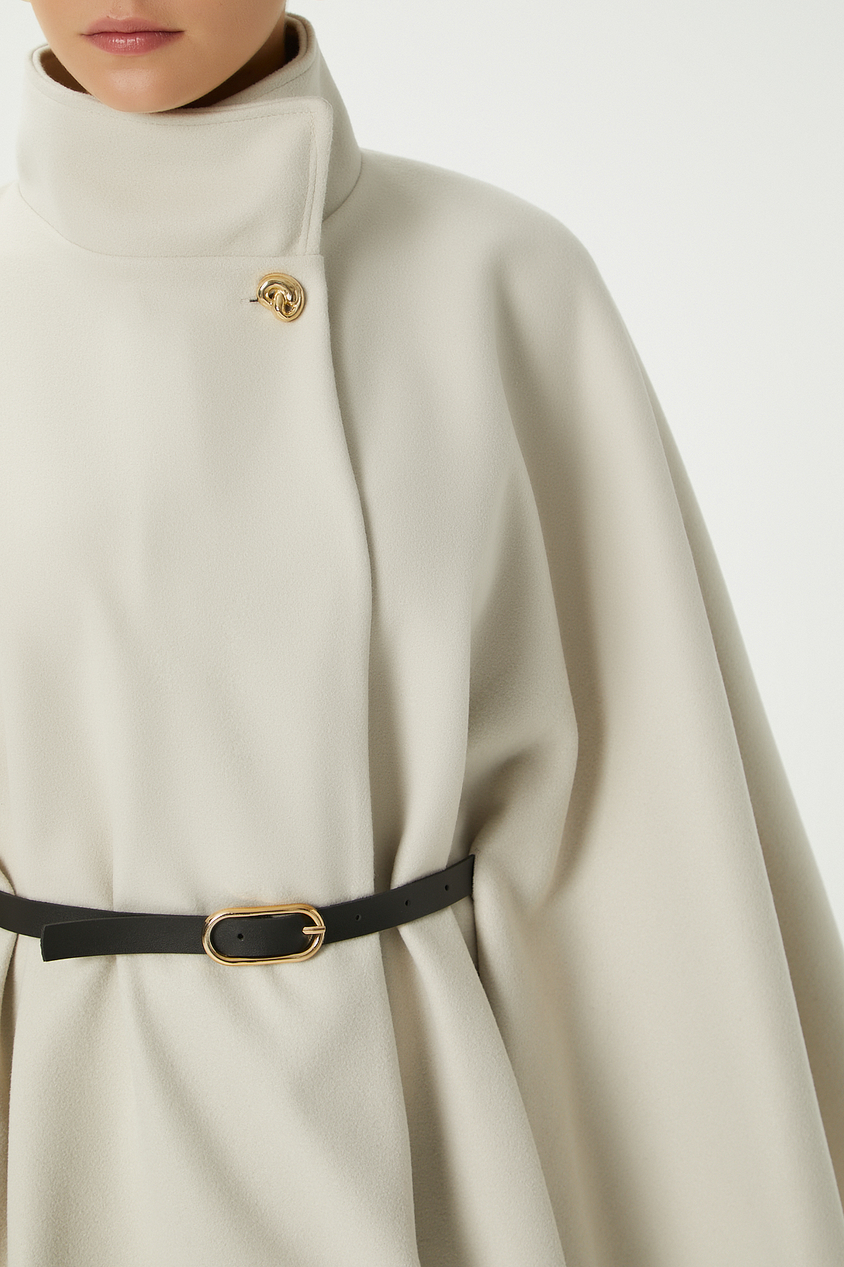 Ritnice  Kadın Kayla Gold Düğmeli Kemerli Krem Kaşe Panço - Görsel 4