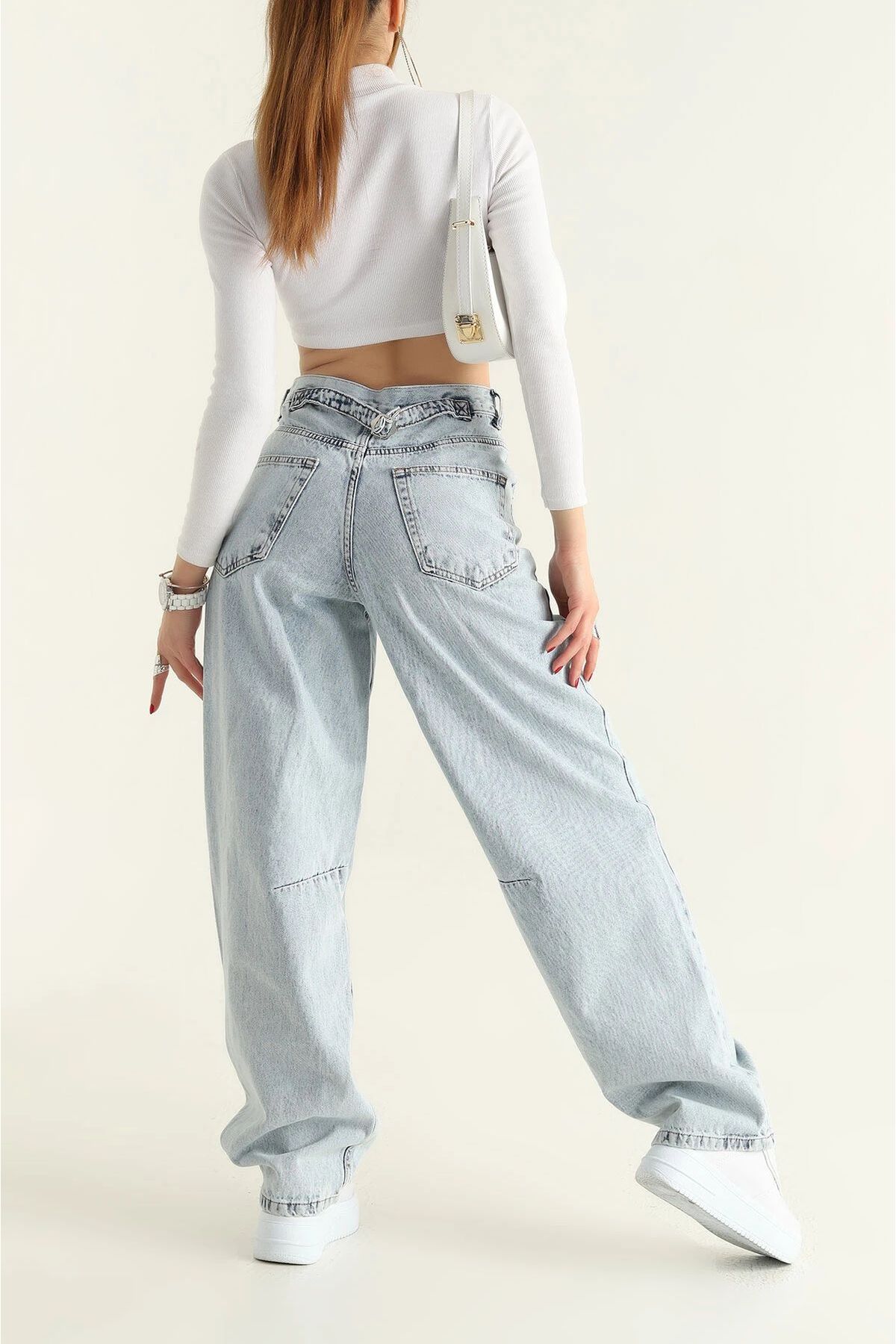 LA TUBA Γυναικείο τζιν ψηλόμεσο φαρδύ με λεπτομέρεια ραφής στο γόνατο και κού...