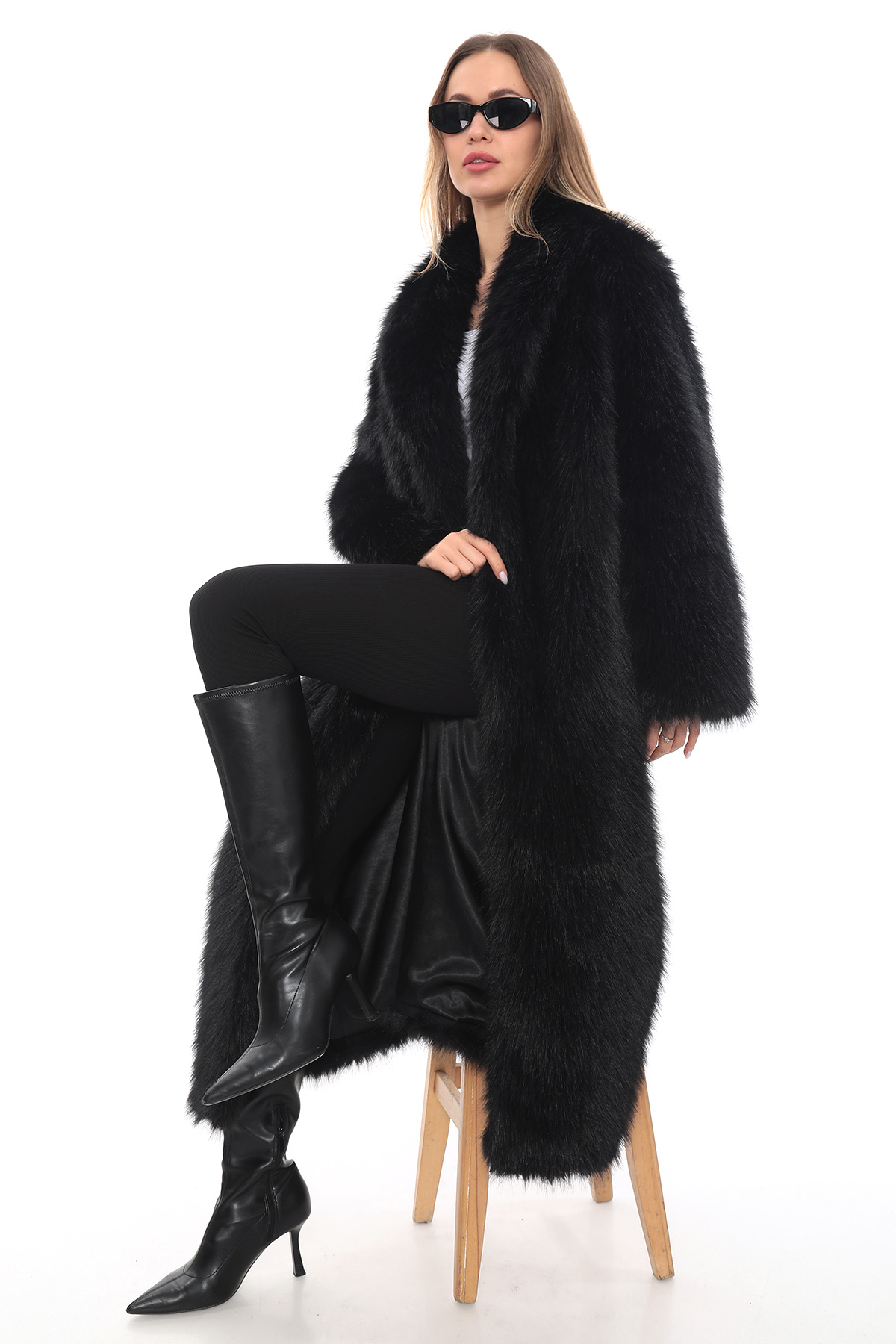 izellas  Sable Élegance Siyah Uzun Oversize Suni Kürk - Görsel 2