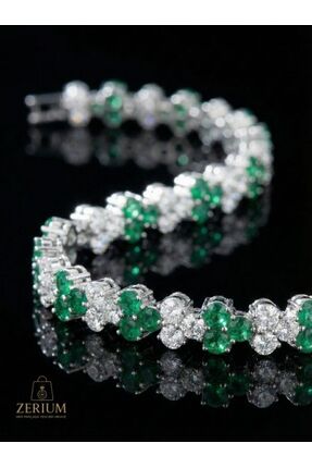 ZERİUM Yeşil Kristal Taşlı Çelik Bileklik Gümüş Renk Modern Premium Tasarım