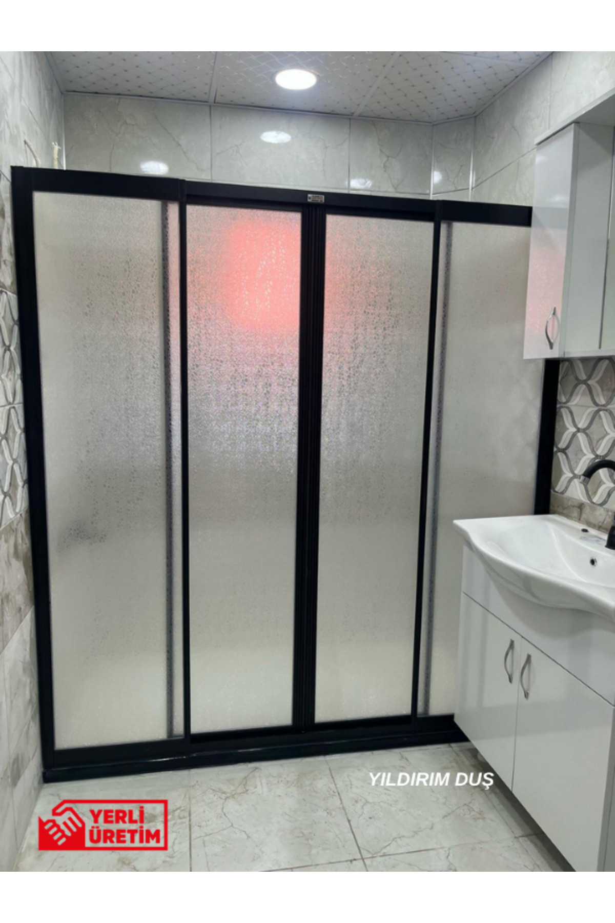 Plain Between Two Walls Mica Drop Pattern Bella Shower Cabin Black Color