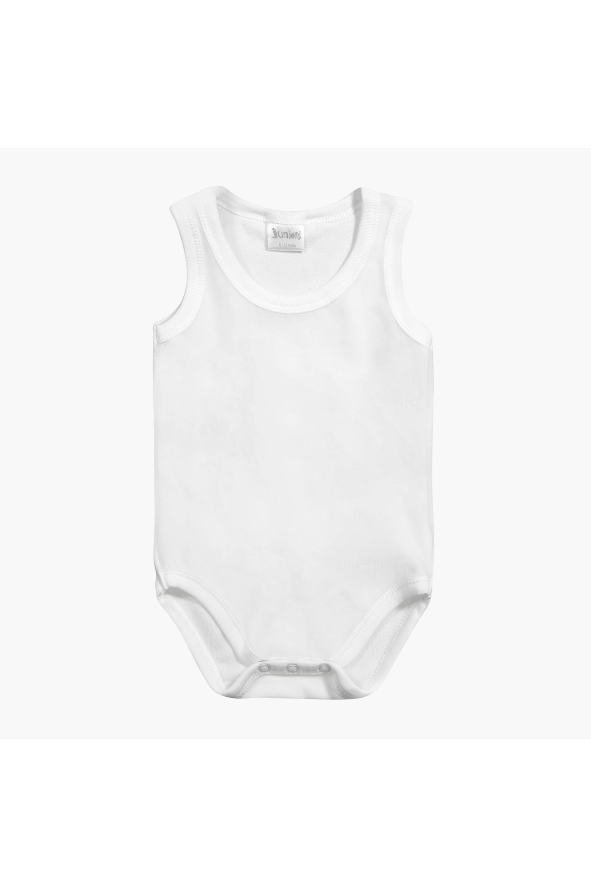 Sleeveless suit