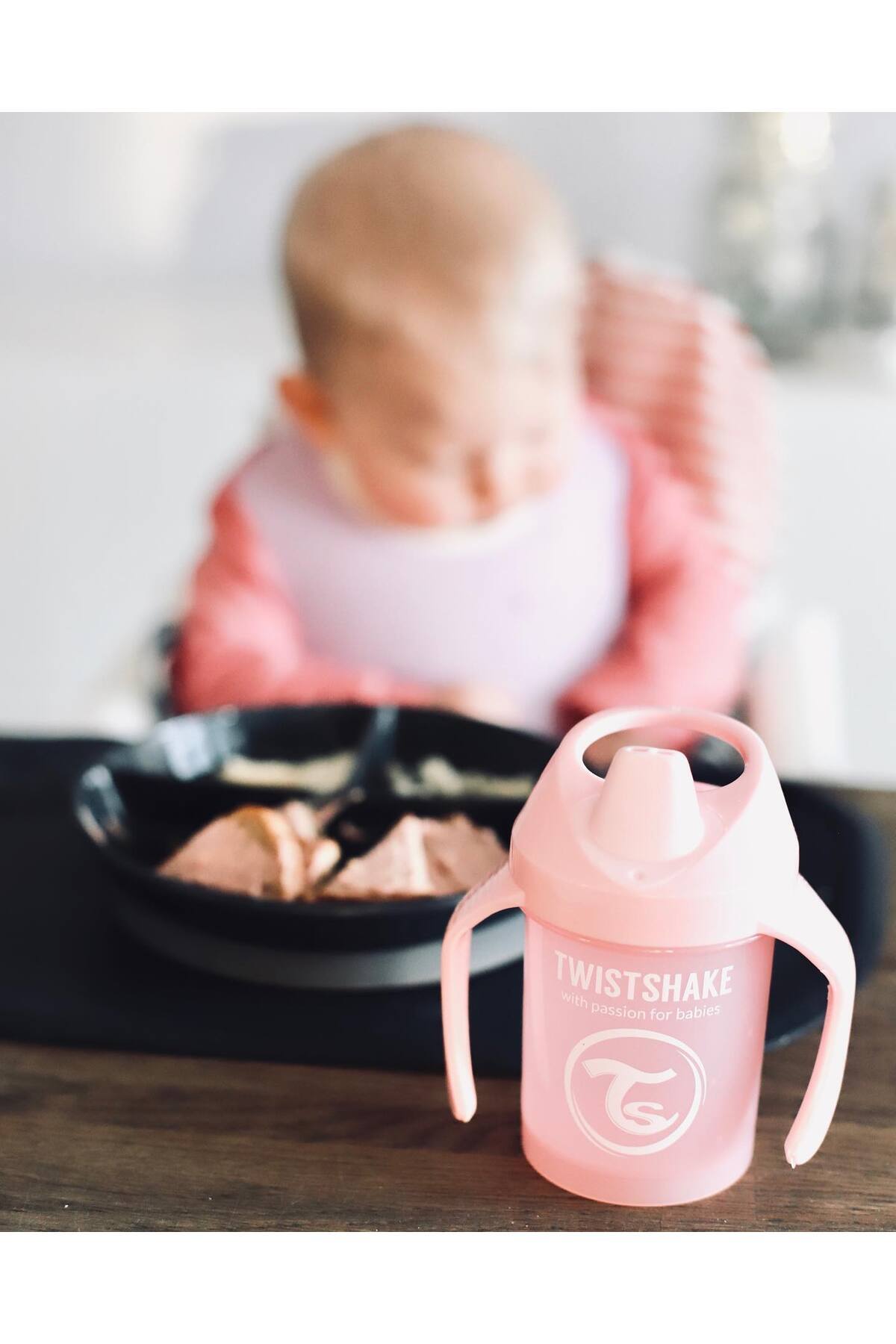Twistshake Pembe Mini Alıştırma Bardağı (4+ Ay) (230 ml) fotoğrafı 3 (önizleme)