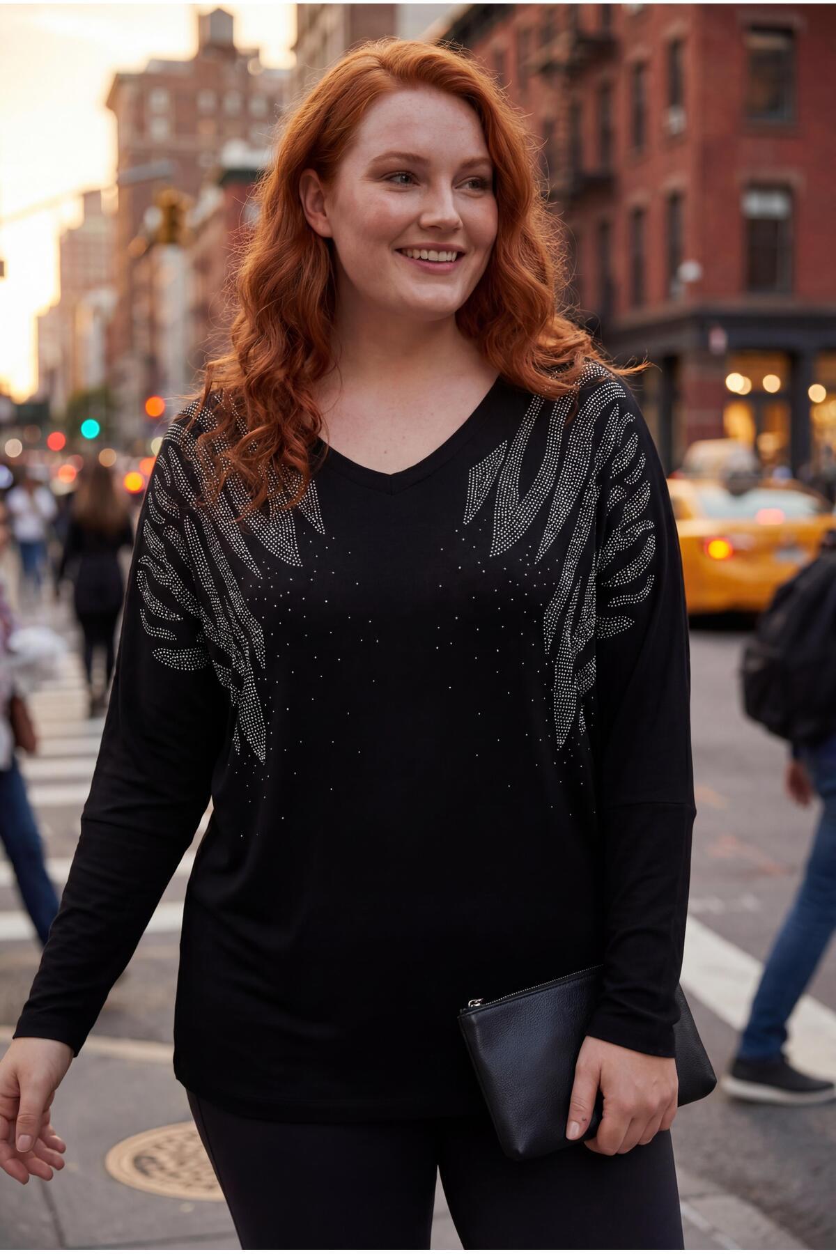 Ebsumu  Kadın Büyük Beden Yarasa Kol Taş Desenli Siyah Bluz - Görsel 8