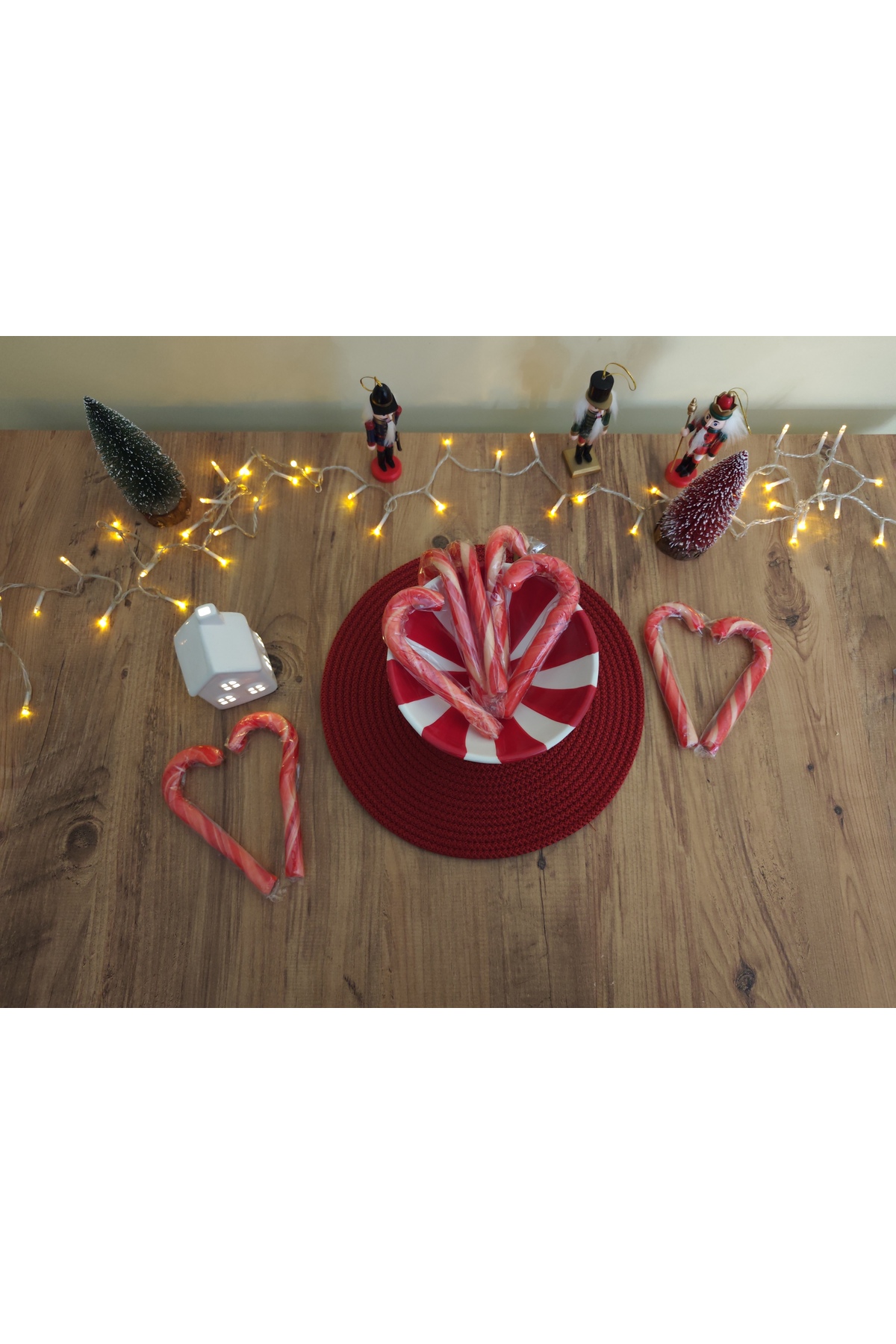 HASEL Baston Şekeri 20 Adet KIRMIZI-BEYAZ ŞERİTLİ (YILBAŞI, HEDİYELİK, KERMES, 35 GRAM)