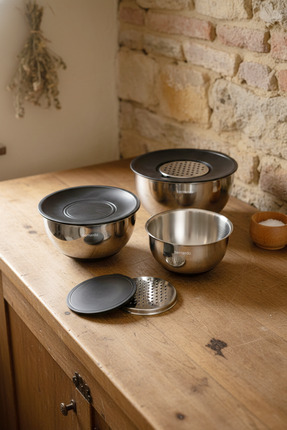 Bernardo Viyana 9 Parça Rendeli Karıştırma ve Saklama Kabı (16-20-24 cm)