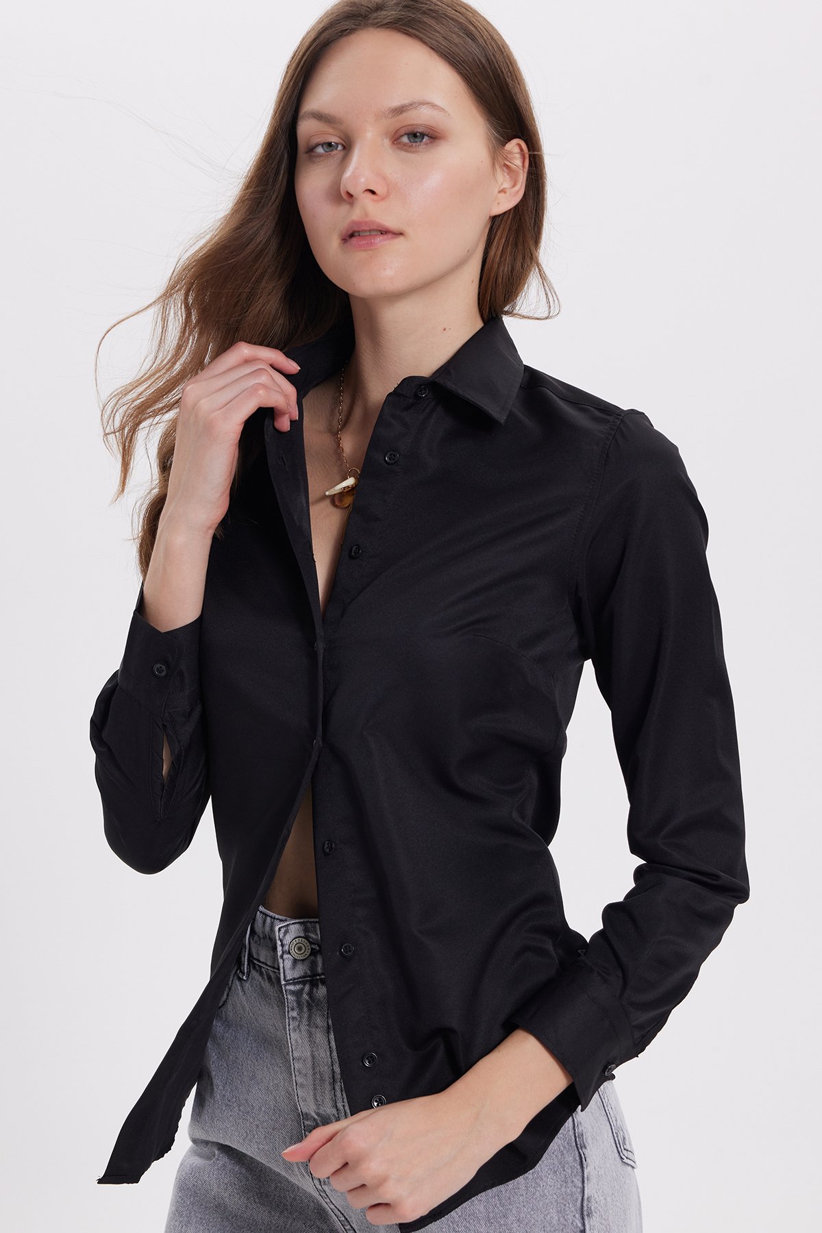 Tudors  Kadın Slim Fit Dar Kesim Vücuda Oturan Uzun Kollu Siyah Basic Gömlek - Görsel 3