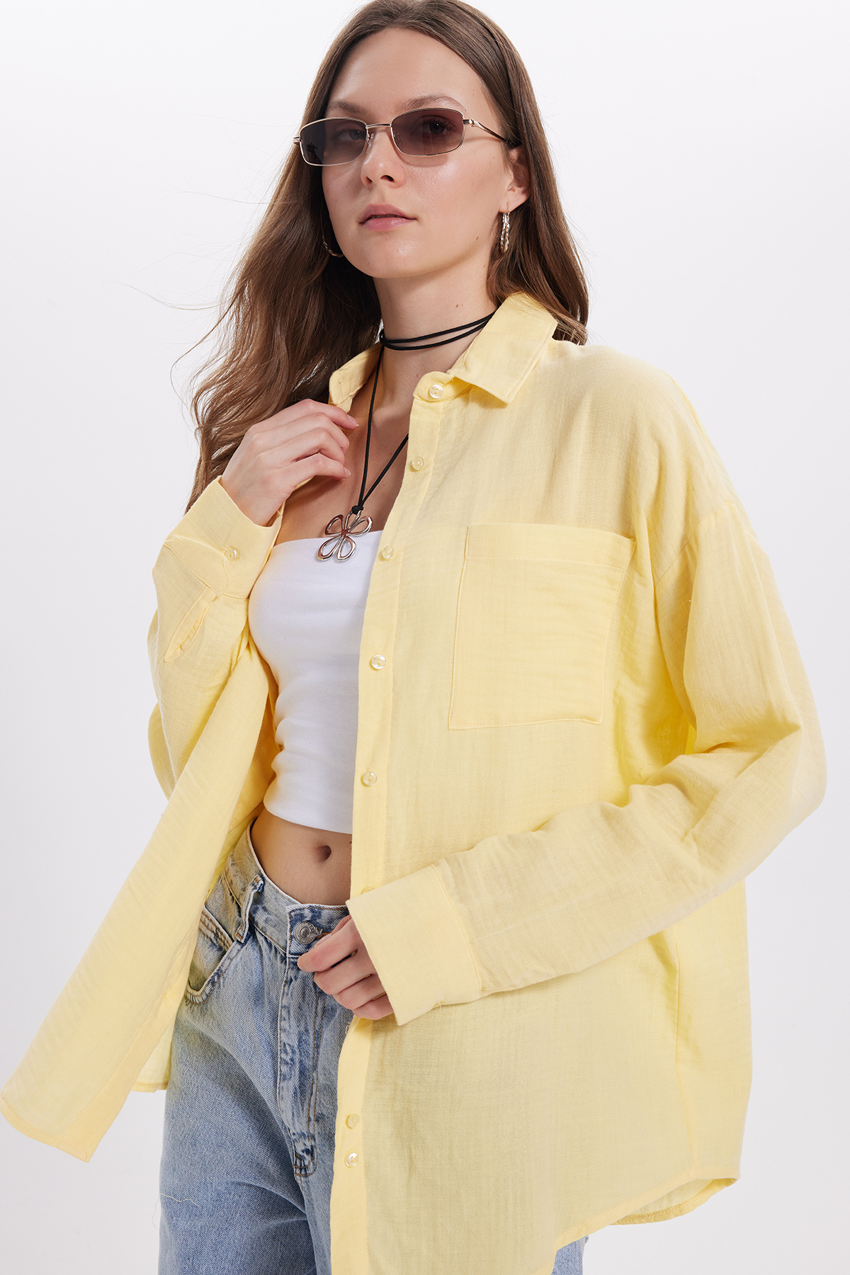 Tudors  Kadın Oversize Geniş Kesim %100 Pamuk Müslin Kumaş Uzun Kollu Cepli Dokulu Sarı Gömlek