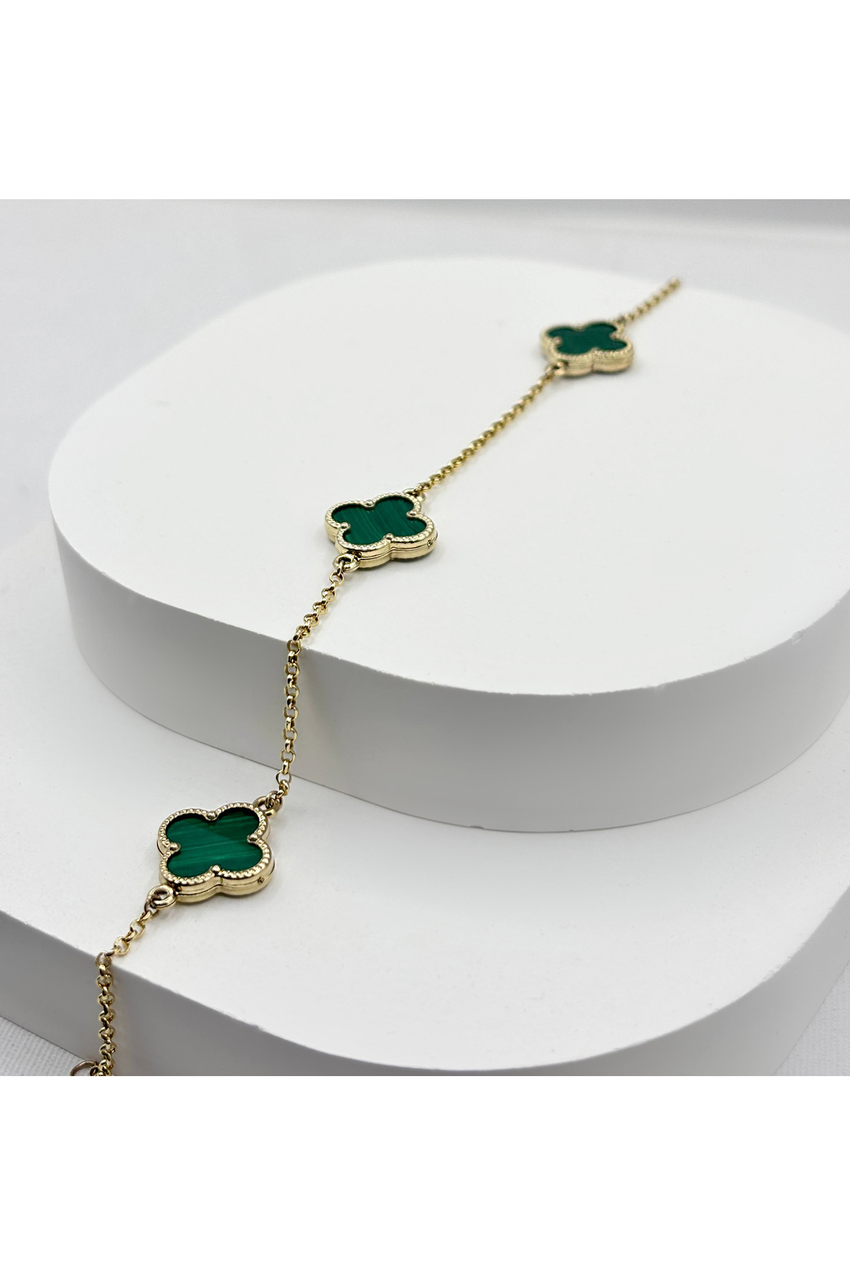 DİAMİNE PIRLANTA 14 Ayar Altın Yeşil Taşlı Büyük Yonca Bileklik