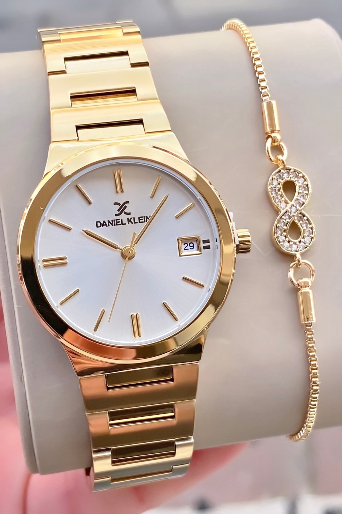 Daniel Klein KADIN KOL SAATİ SU GECİRMEZ 2 YIL GARANTİLİ YENİ SEZON BİLEKLİK HEDİYELİDİR