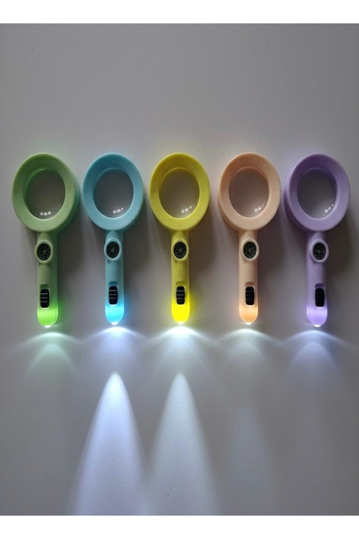 Hyd 1 Adet Plastik Işıklı Pusulalı Büyüteç Doğum Günü Hediyesi Karne Hediyesi Oyuncak fotoğrafı 2 (önizleme)