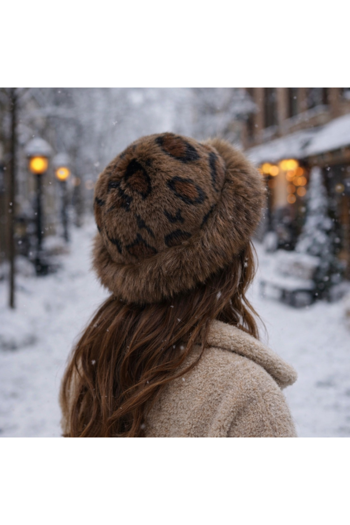 Butik Kahverengi Kadın Peluş Leopar Desen Şapka – Yumuşak Kürk Görünümlü Bere