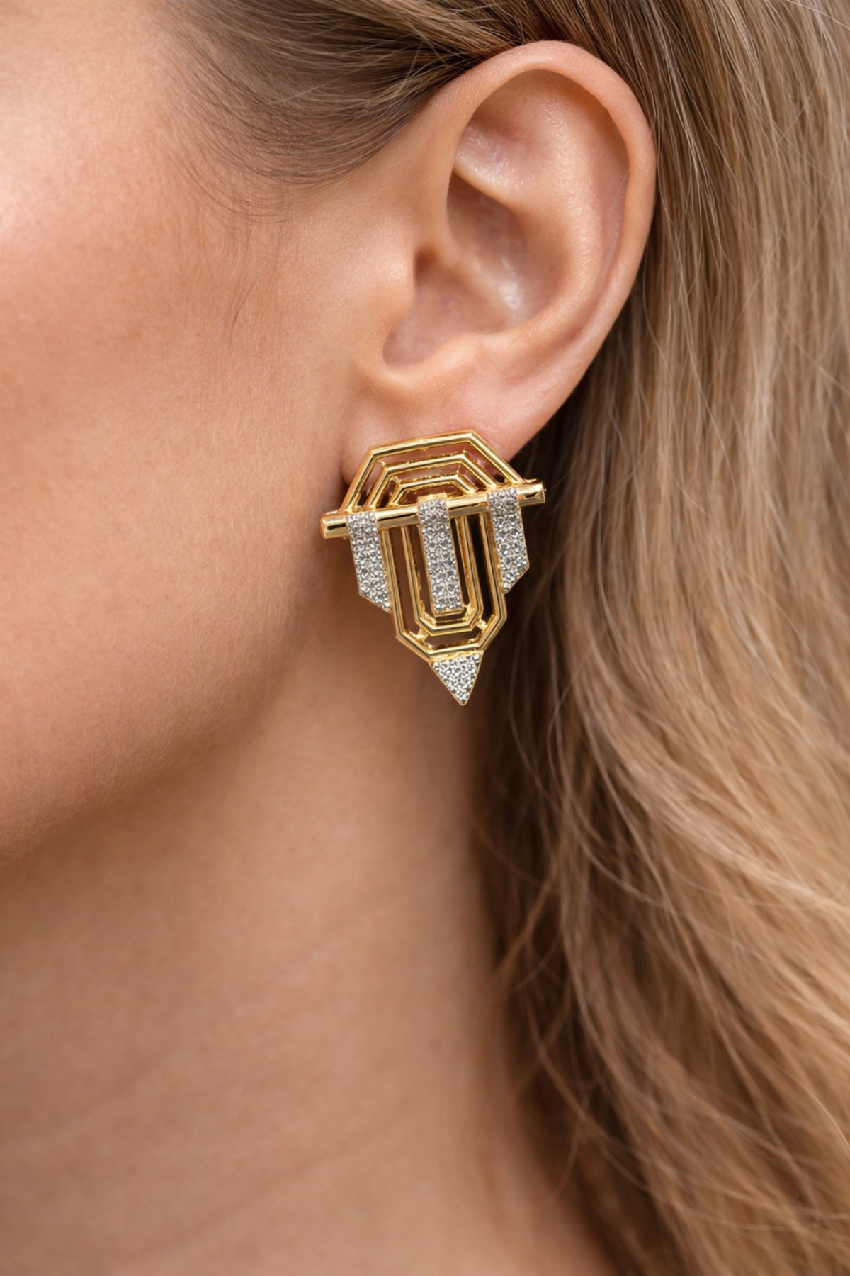 Richard Jewell Kadın Çelik Renk Atmaz Garantili Faturalı Küpe