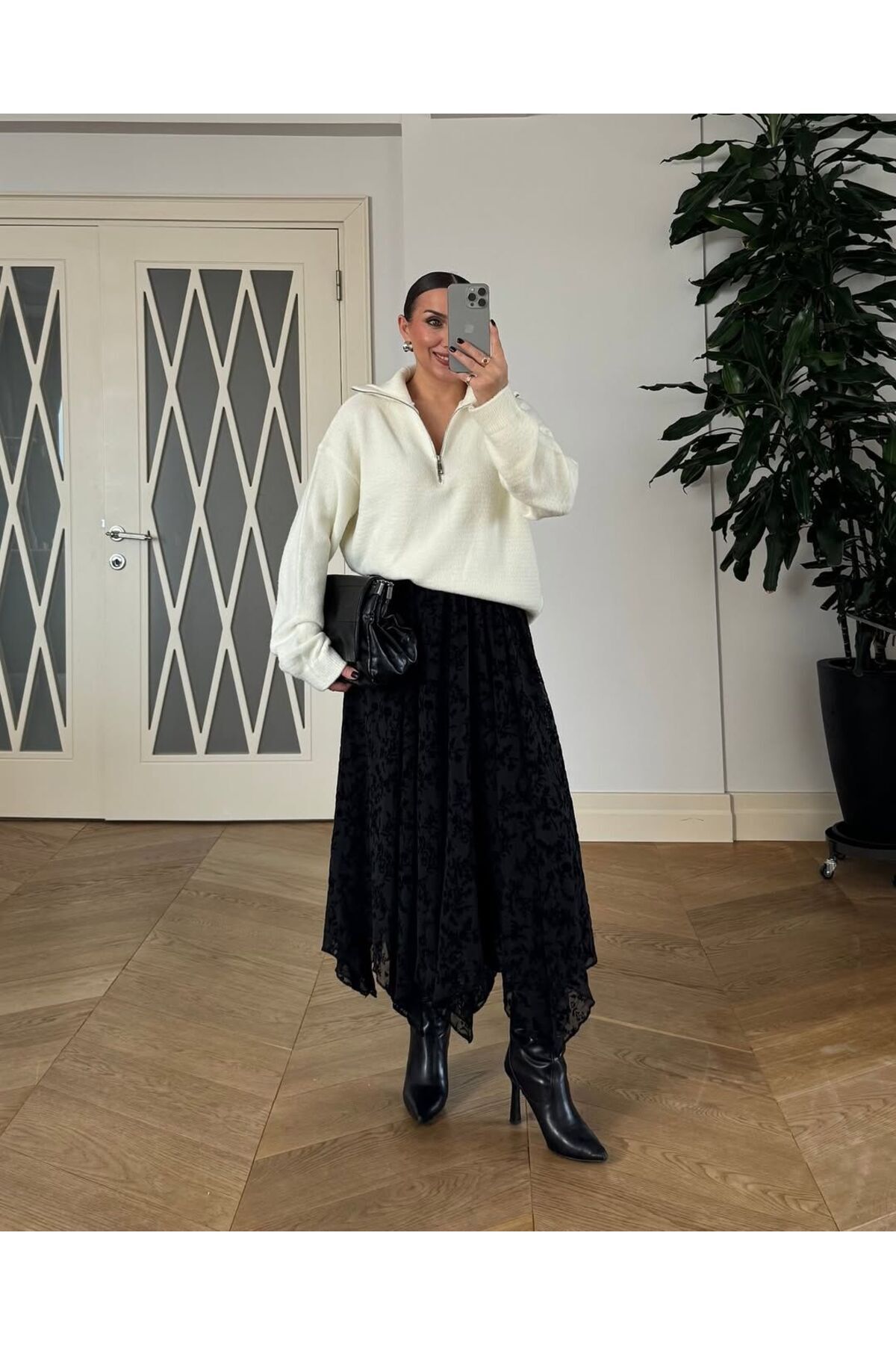 ARK MAĞAZALARI  Siyah Çiçek İşlemeli Uzun Etek - Görsel 3