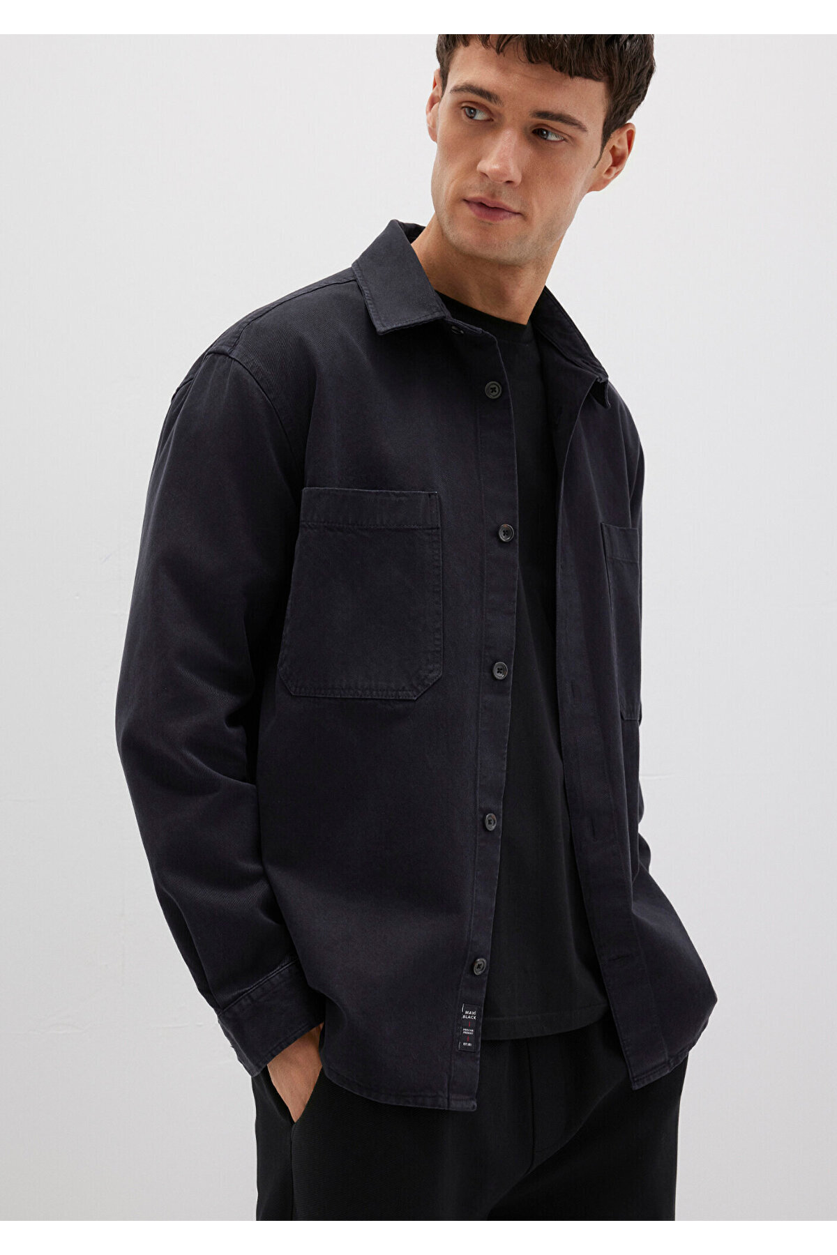 Mavi (TENCEL™) Liyosel Karışımlı Siyah Gömlek Regular Fit / Normal Kesim 0211649-900