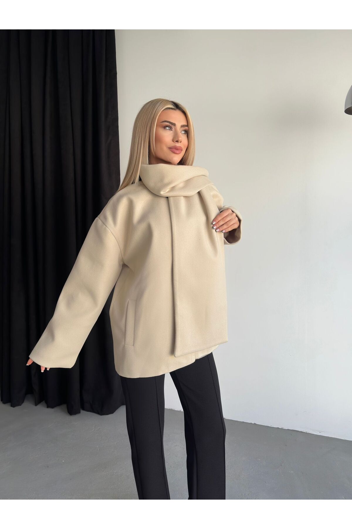 ParlaMira  Kadın Taş Rengi Şal Detaylı Pamuksu Dokulu Premium Kaşe Kaban - Görsel 6