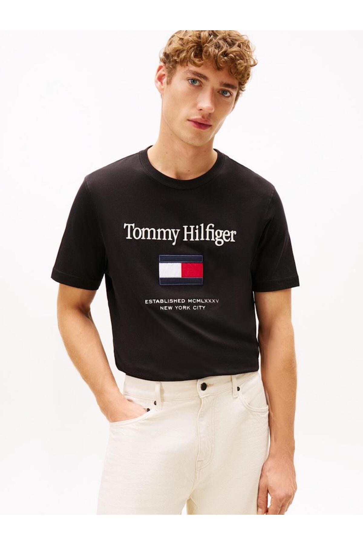 تامی هیلفیگر تی‌شرت طرح پرچم تامی امبرو