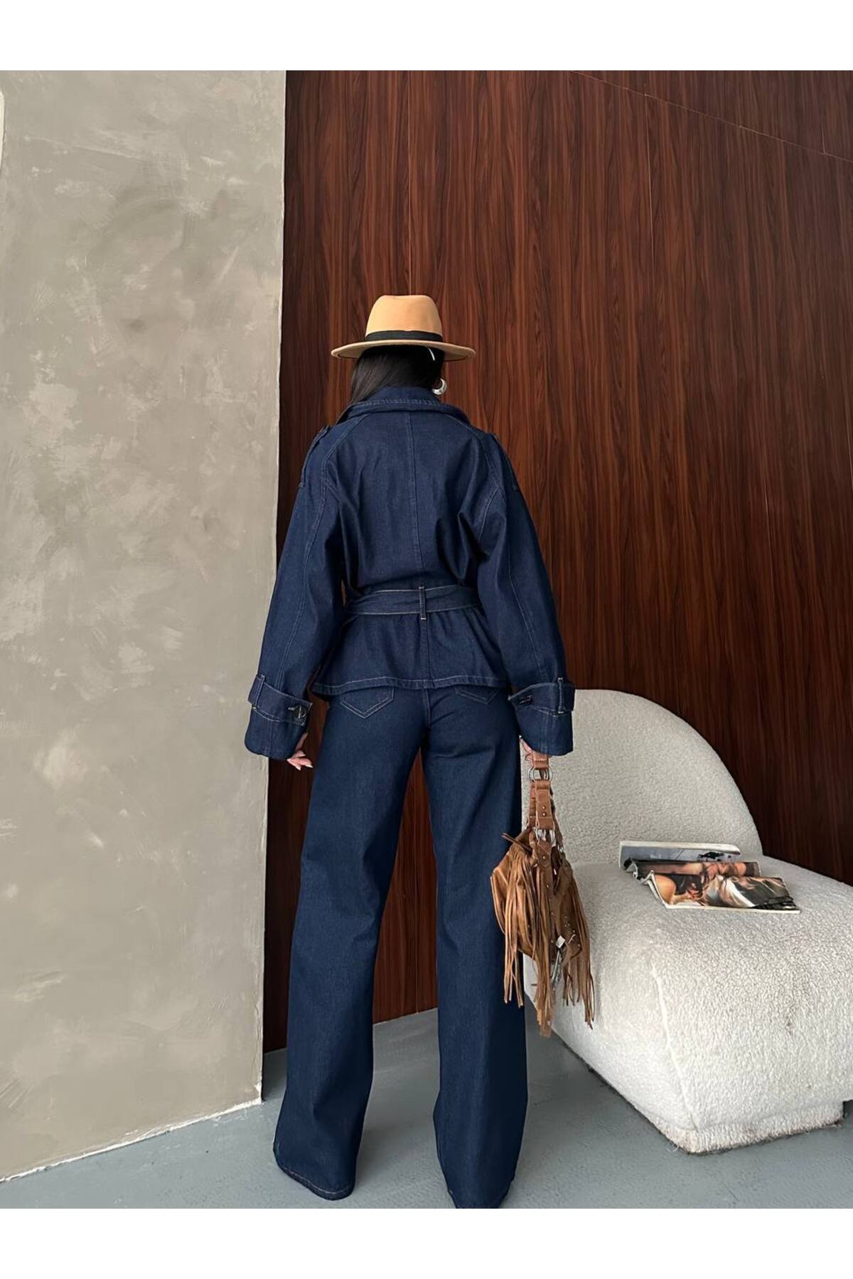 Pelerin Detaylı Kuşaklı Denim Takım - Şık Kombin - Görsel 4