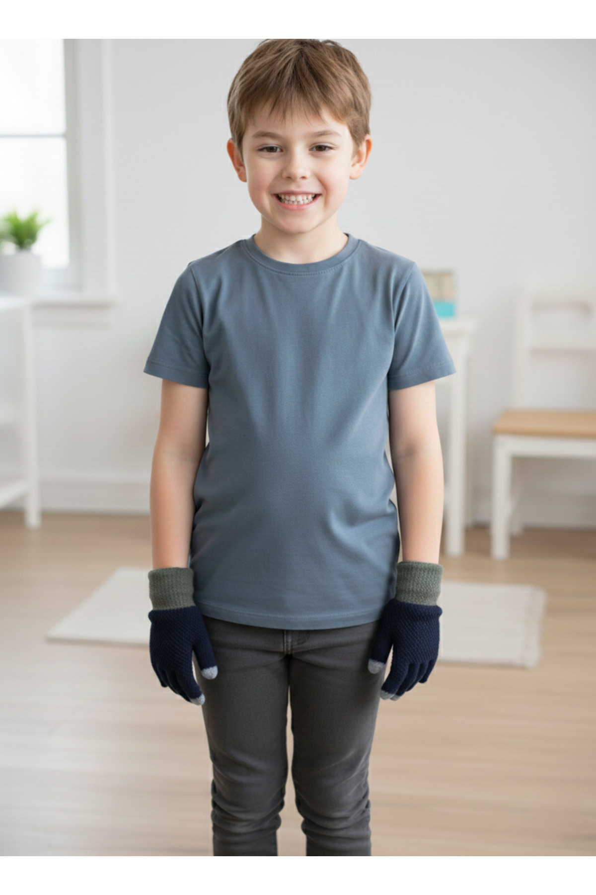 Kitti 4-8 Yaş Erkek Çocuk Yumuşak Dokulu Eldiven fotoğrafı 2 (önizleme)