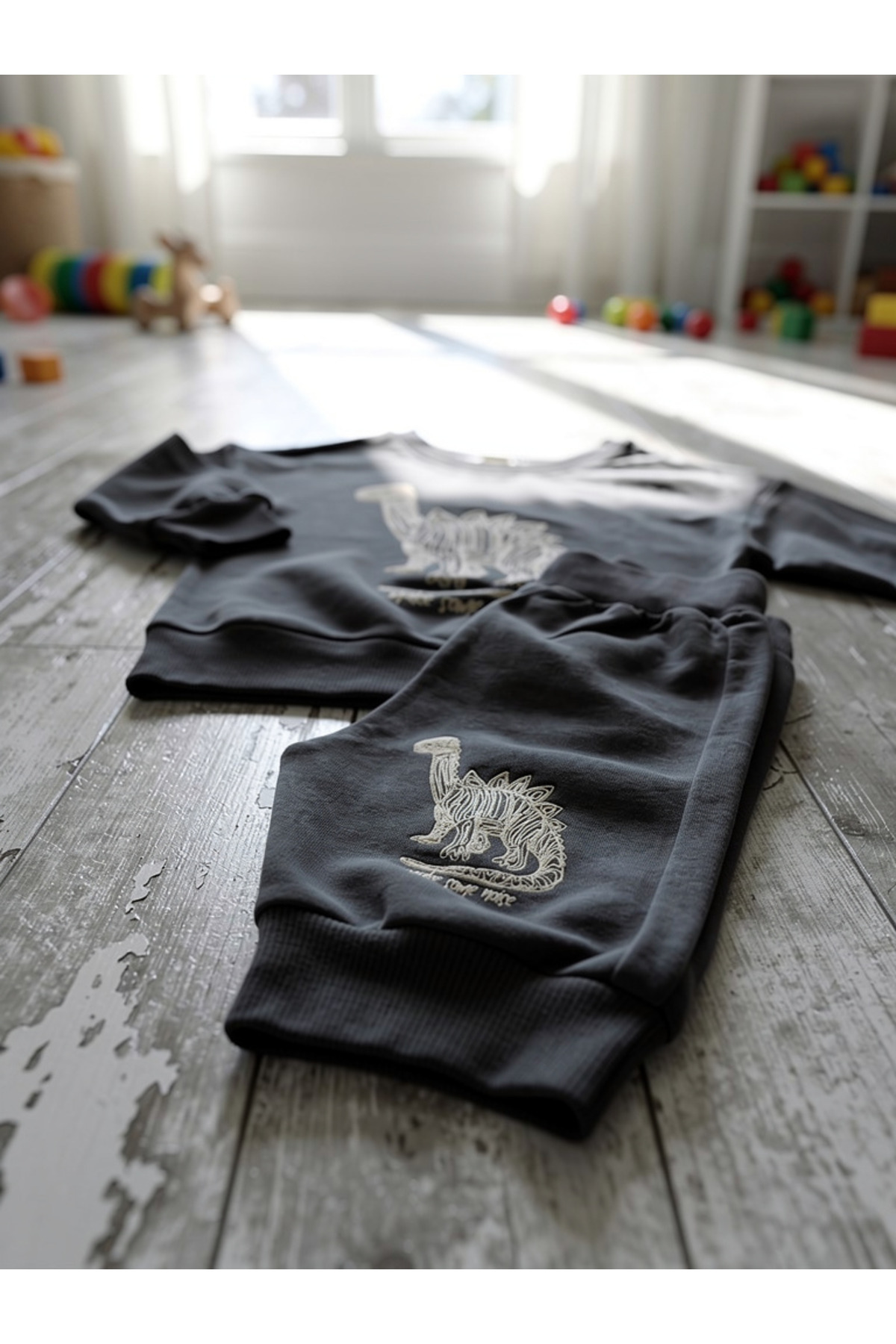 thefuukids Dinazorlu çocuk eşofman takımı fotoğrafı 3 (önizleme)