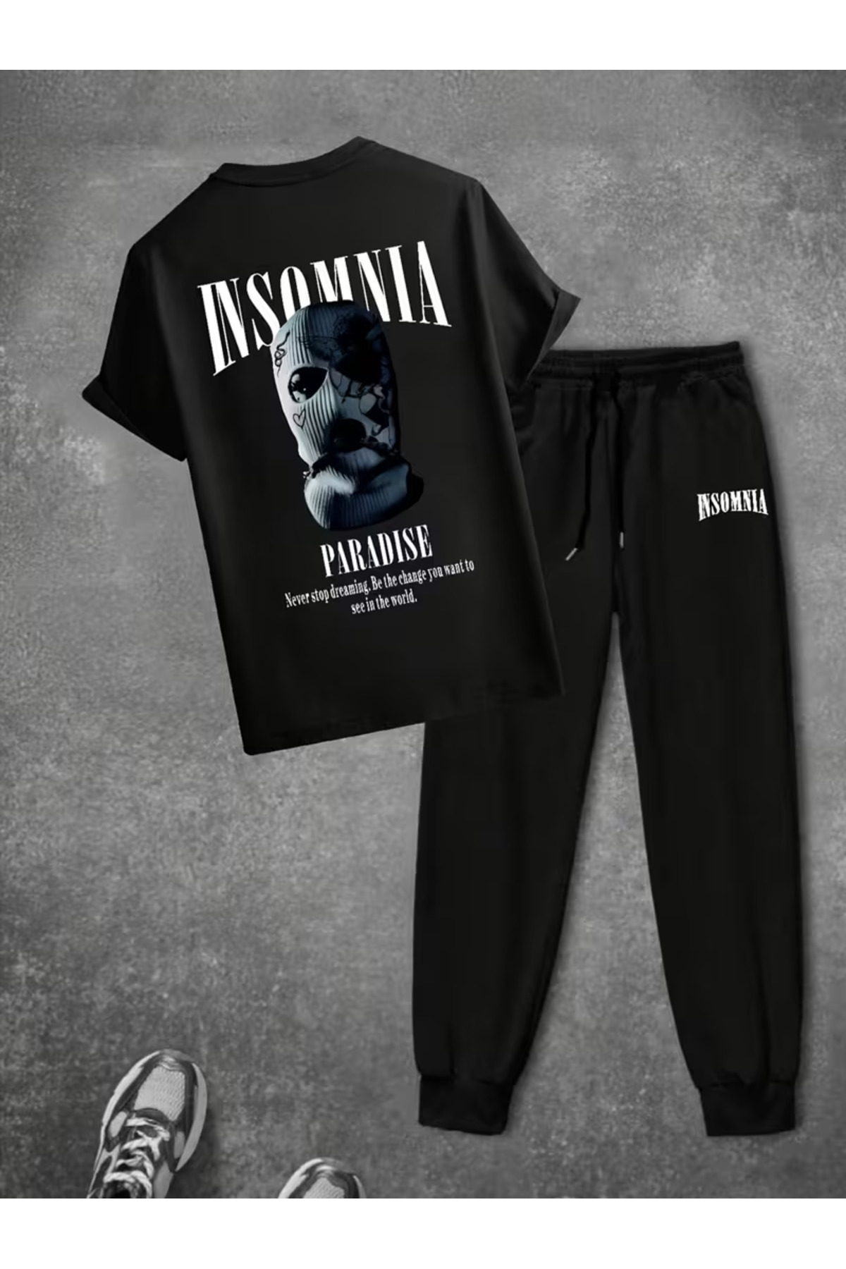 طقم رياضي كامل