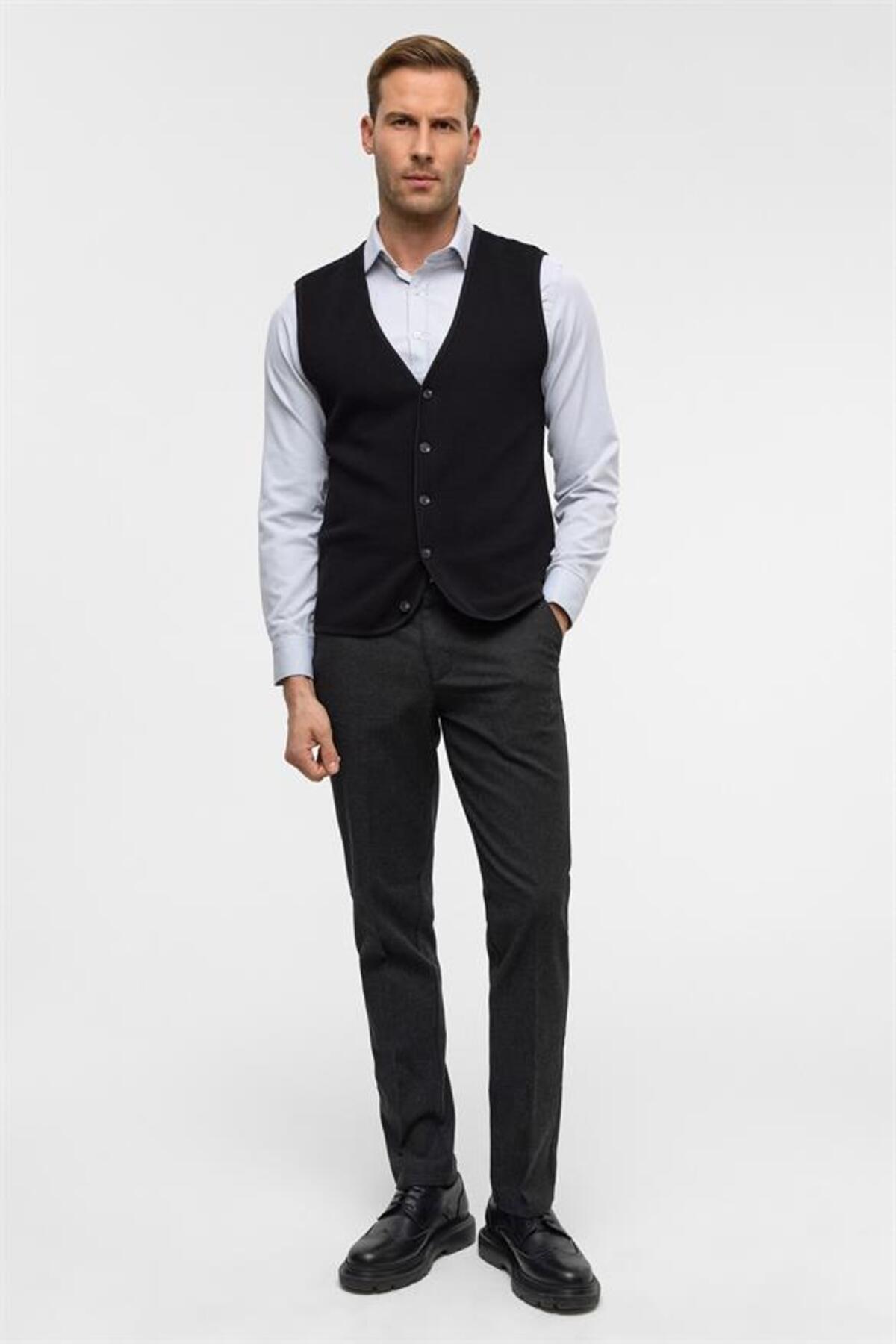 SÜVARİ  Siyah Regular Kapitone V Yaka Yelek - Görsel 6