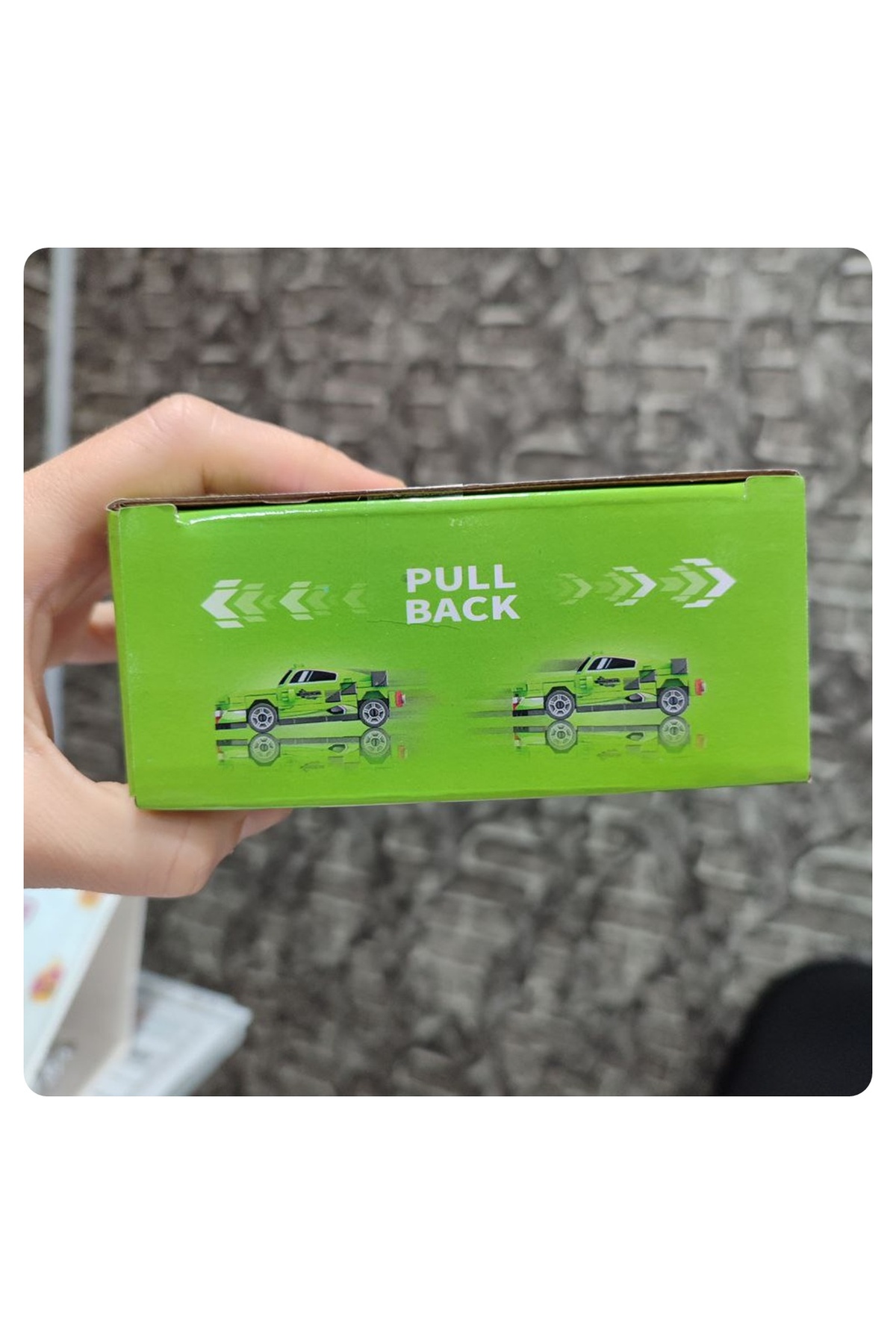 اسپید پول و دراپ، اسباب‌بازی ساخت ماشین سبز، تک‌تکه