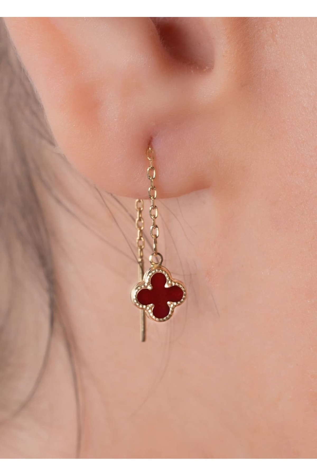 YCL JEWELLERY 14 Ayar Altın Bordo Sallantılı Yonca Küpe