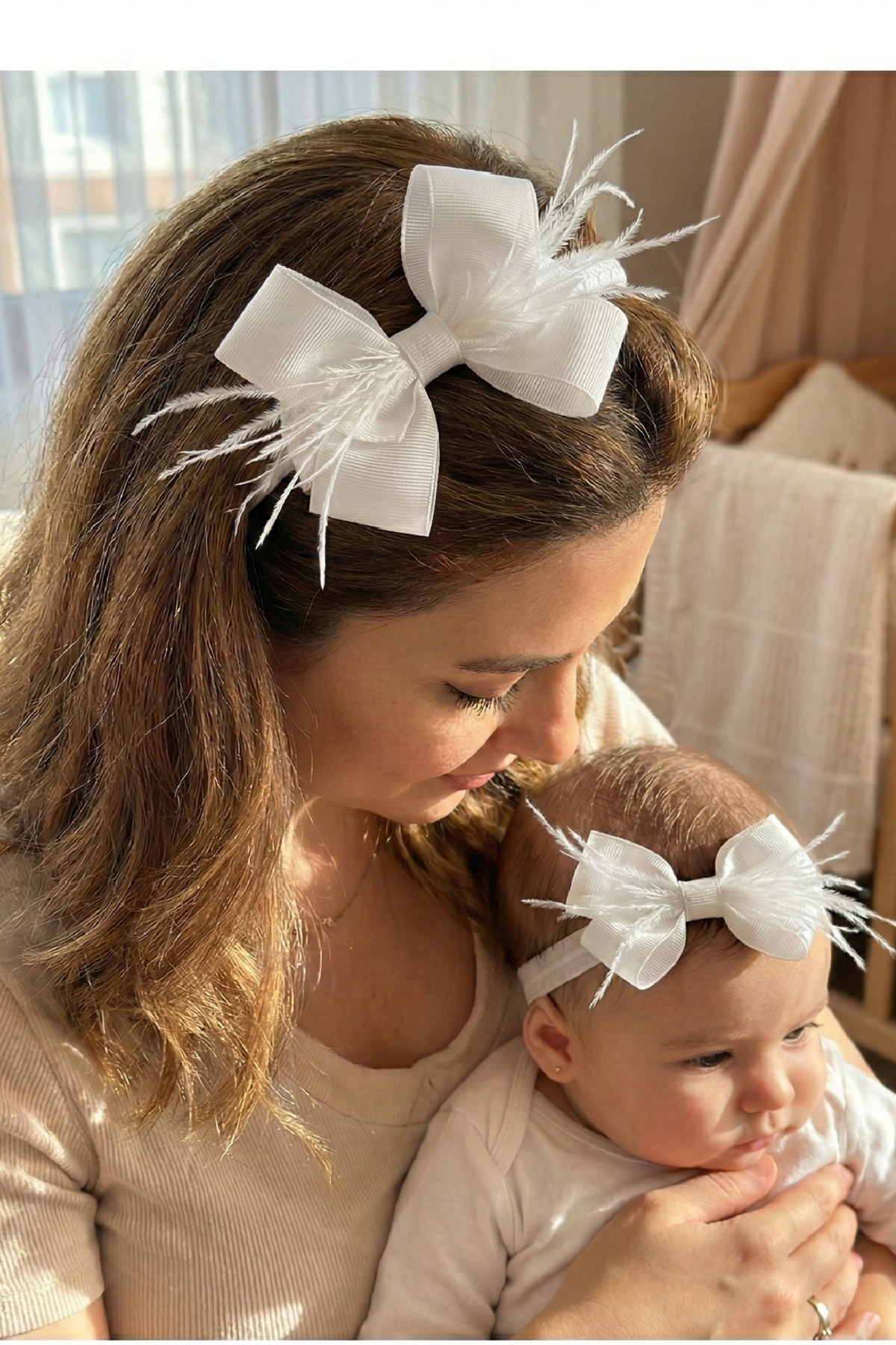 Furry Bow Mom Puerperant Crown and Baby Bandana Set – Postpartum Mom Baby Accessory Set