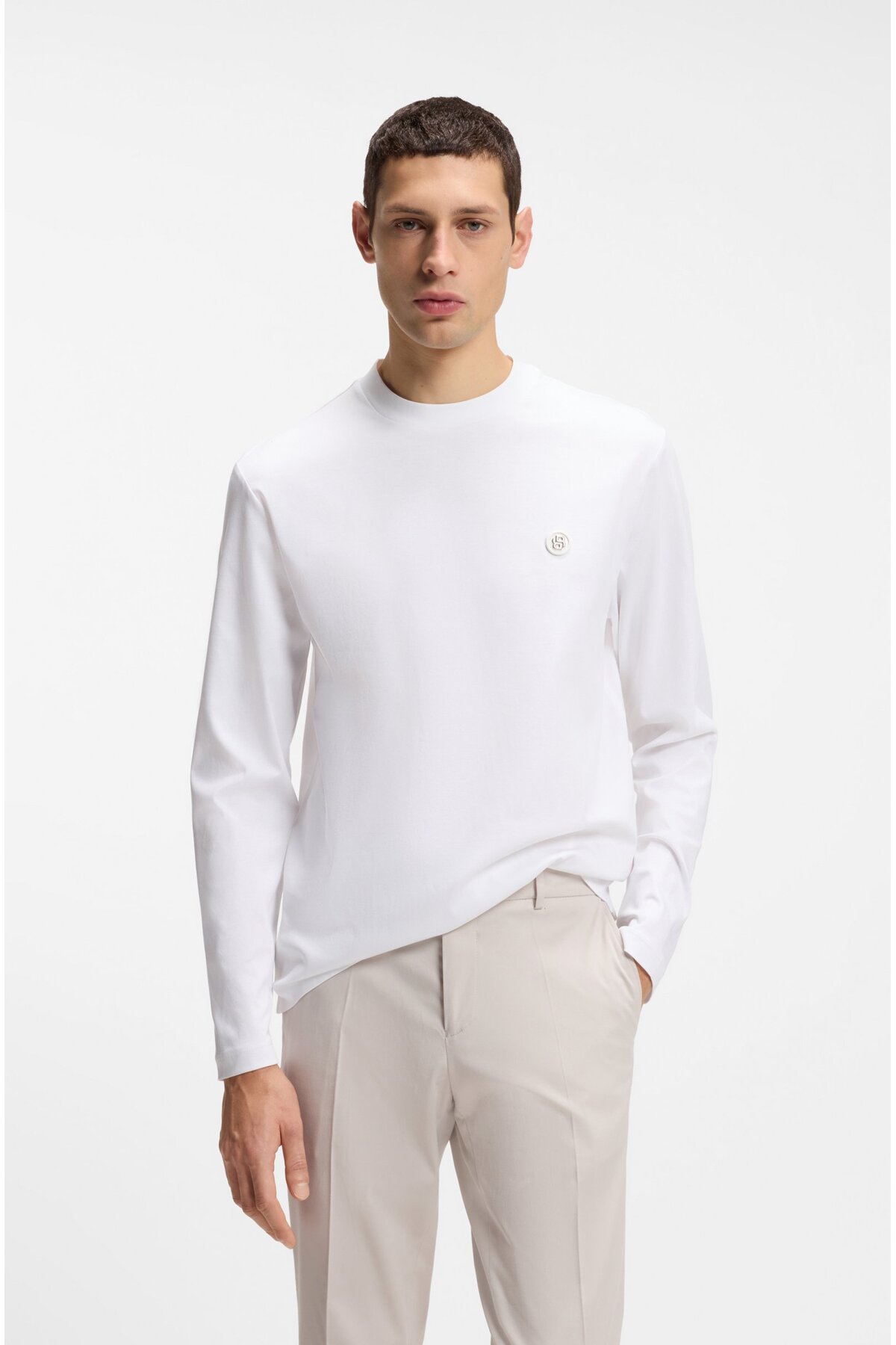 باس سویشرت آستین بلند سفید طرح لوگودار مردانه، جنس ۱۰۰٪ پنبه، سایز معمولی، کد ۵۰۵۵۵۱۰۷-۱۰۰