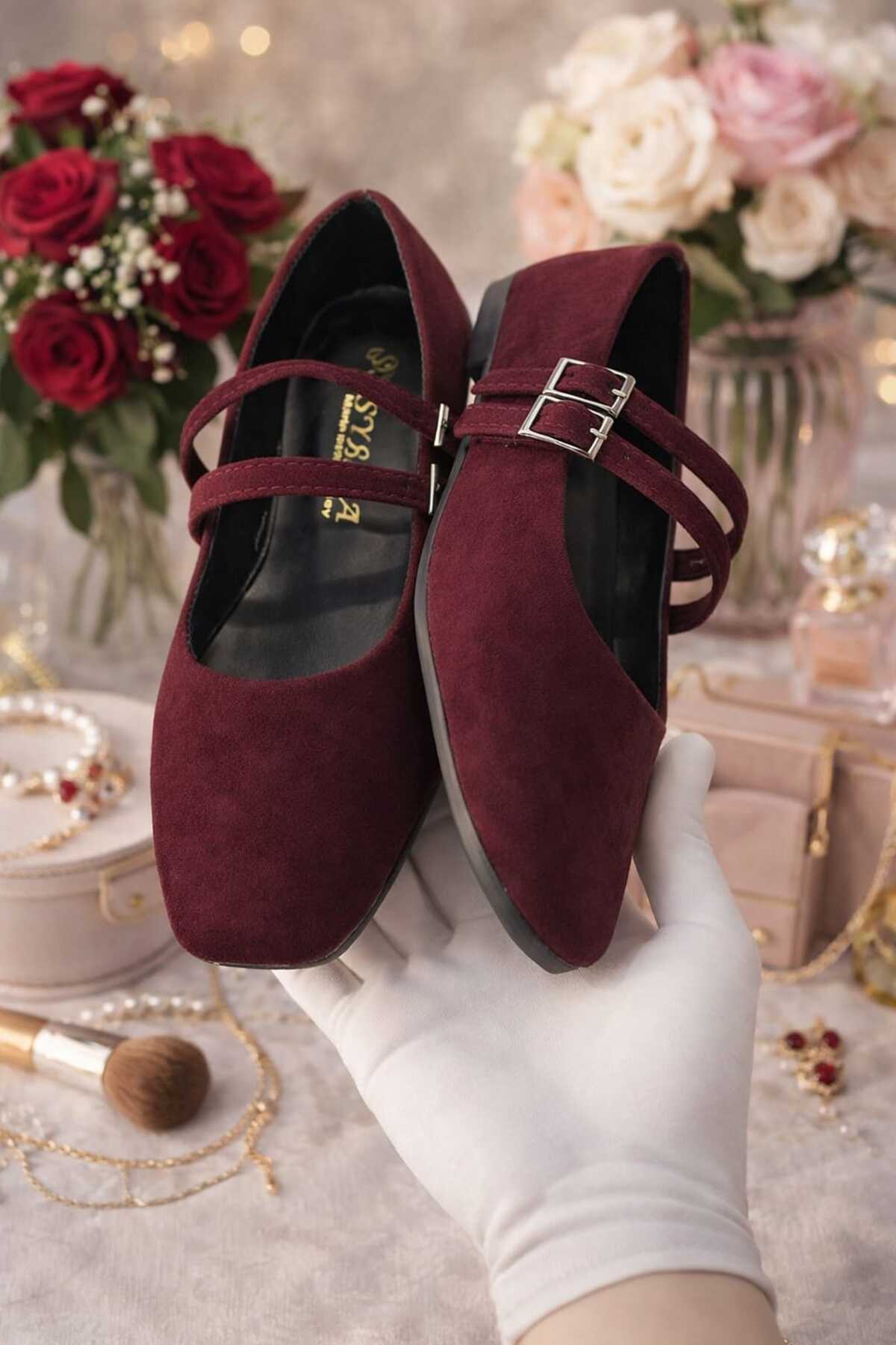 Slipcat  Kadın Üstten Kemerli Çift Tokalı Çift Bantlı Tokalı Süet Babet Süet - Görsel 4