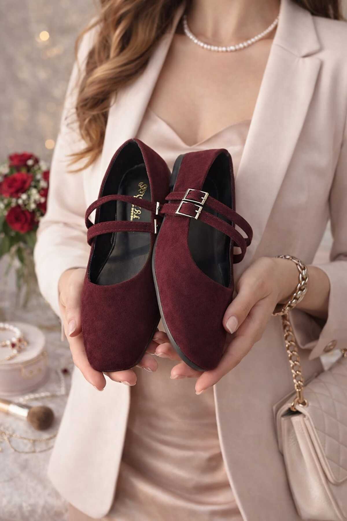 Slipcat  Kadın Üstten Kemerli Çift Tokalı Çift Bantlı Tokalı Süet Babet Süet - Görsel 2