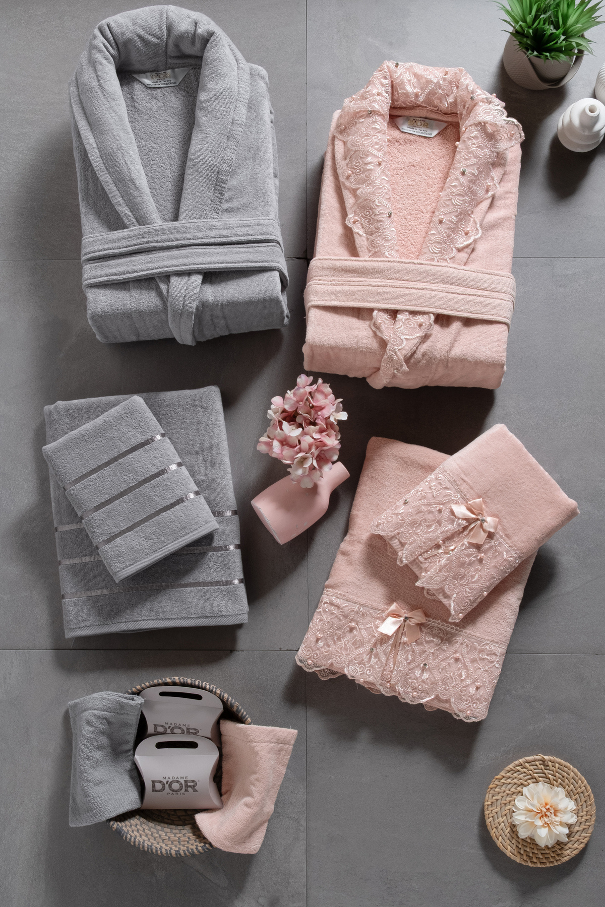 Mürdüm Home İlya 10 Parça Aile Bornoz Takımı-Premium, Dantelli Bornoz Seti + 2 Kese ve 2 Sabun Hediye, Çeyizlik