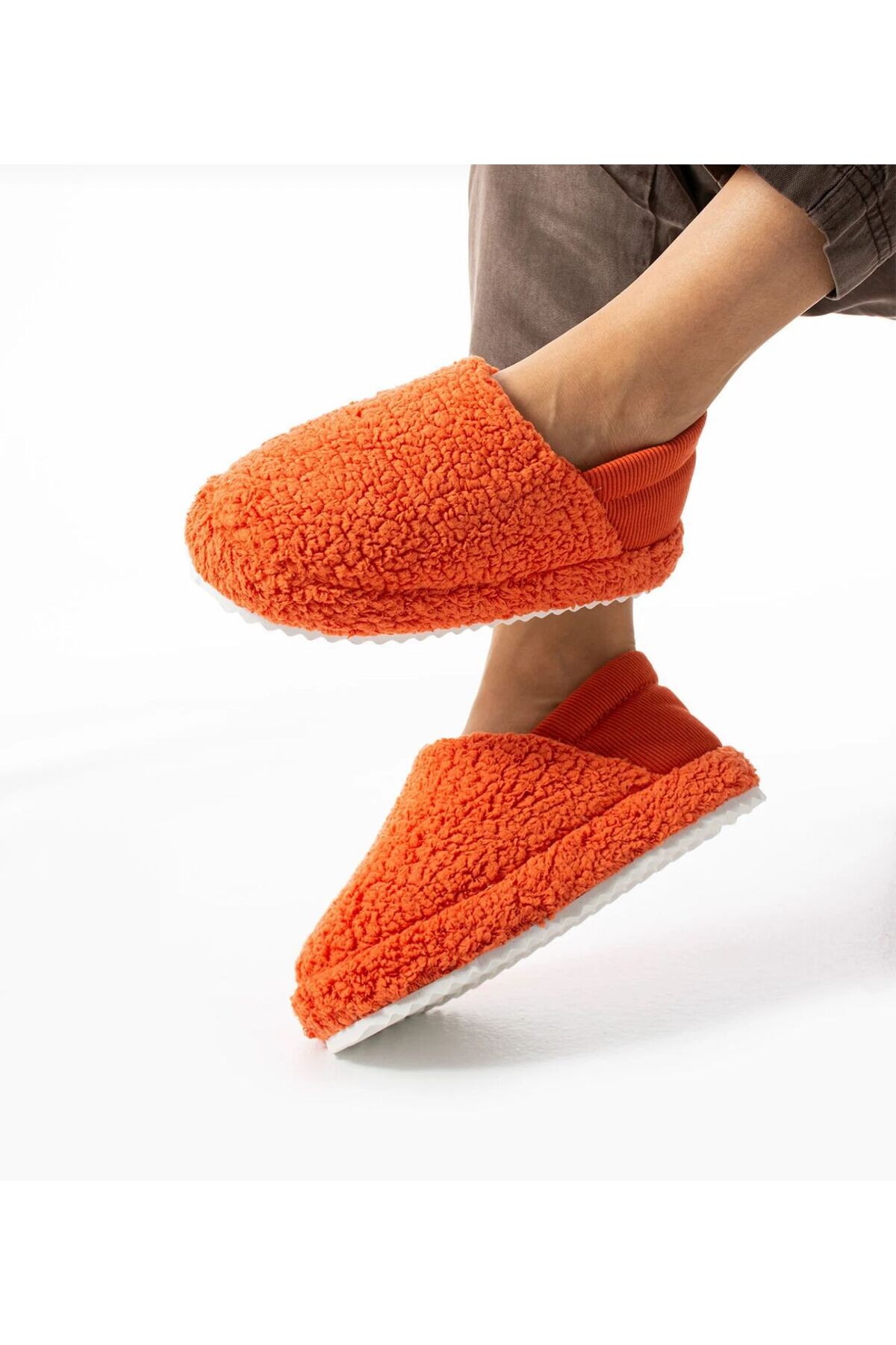 WOSSE ARKADAN ESNEK LASTİKLİ HAVLU RAHAT TABAN EV BOTU EV TERLİĞİ